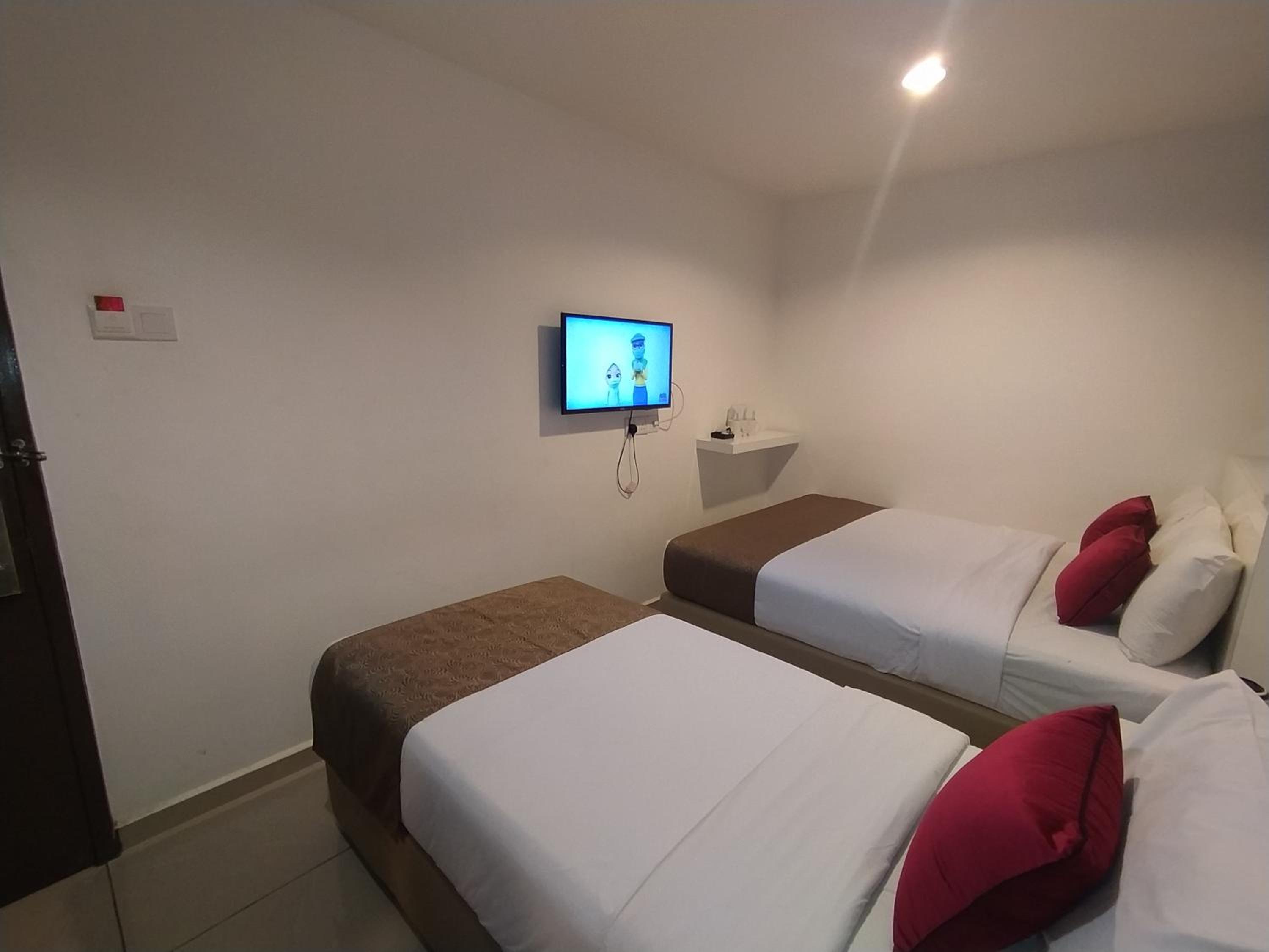 Deluxe Triple Room