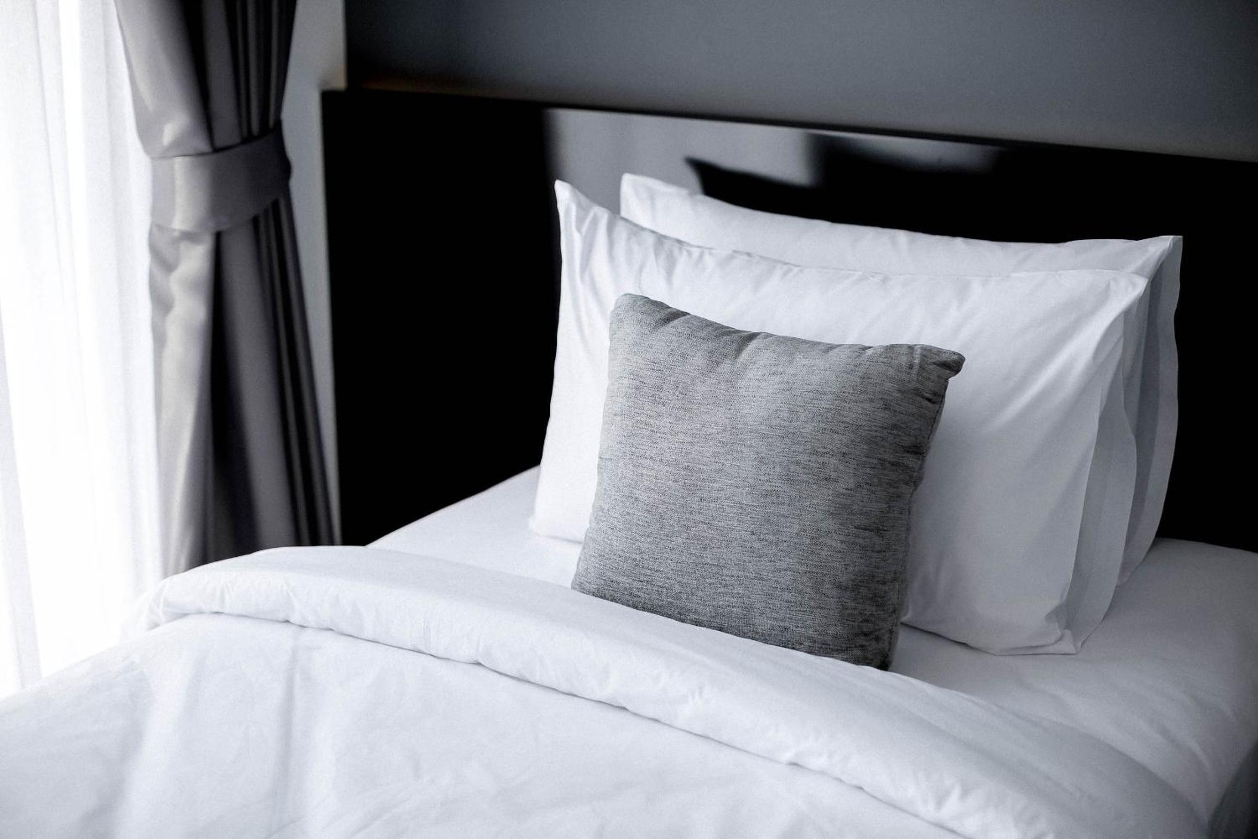 Standard Twin Room - Photo 7