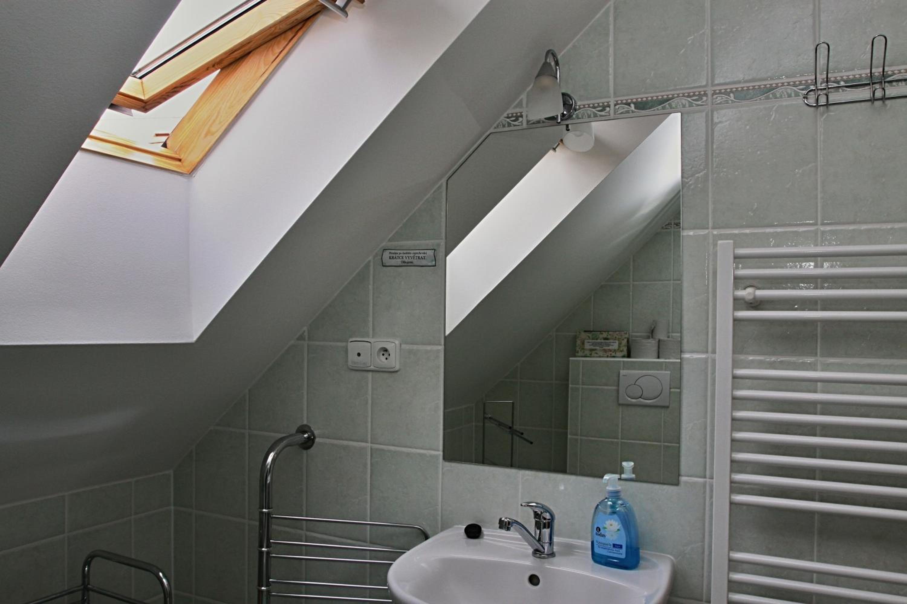 Two-Bedroom Apartment - Photo 24