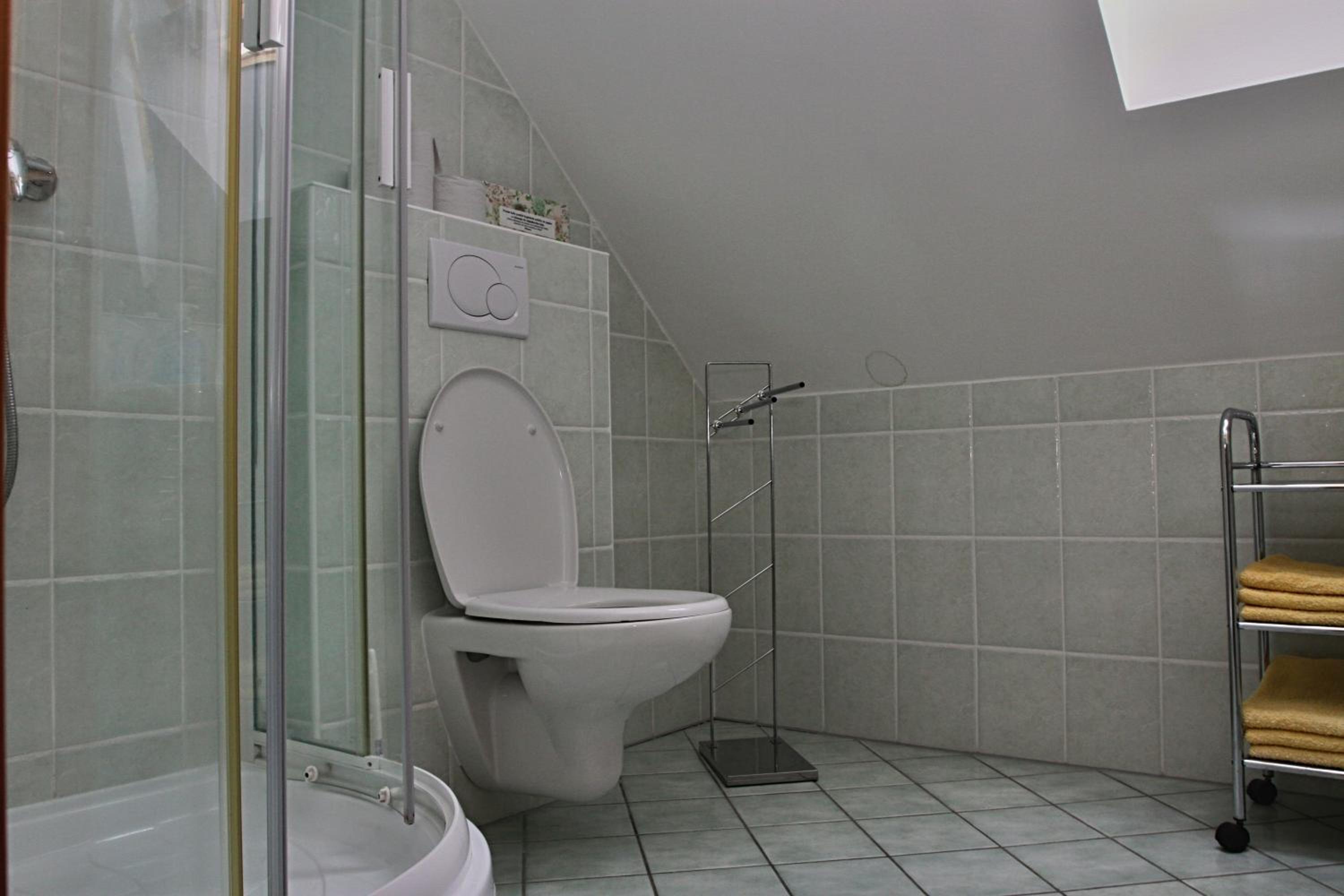 Two-Bedroom Apartment - Photo 22