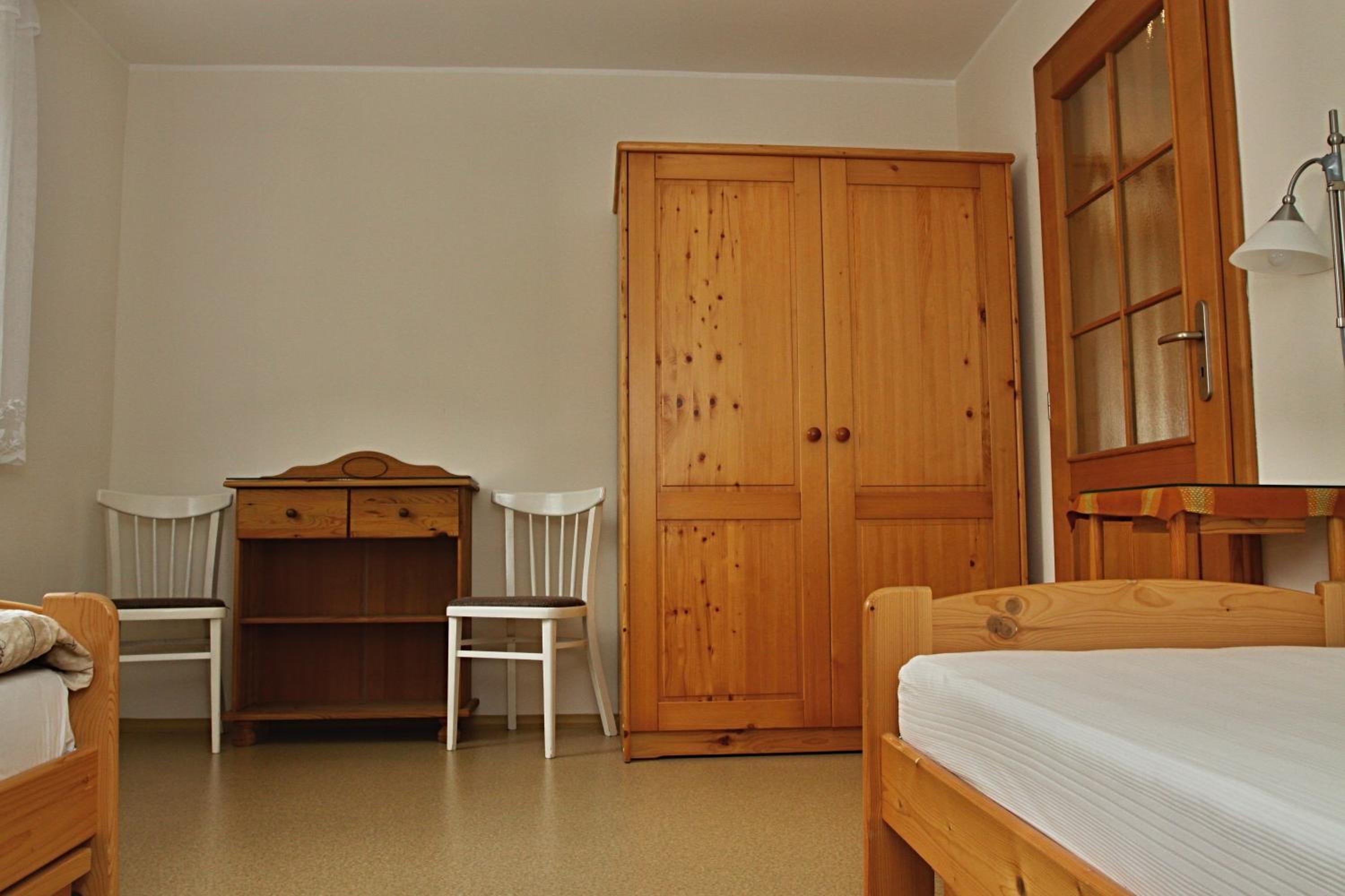 Two-Bedroom Apartment - Photo 21