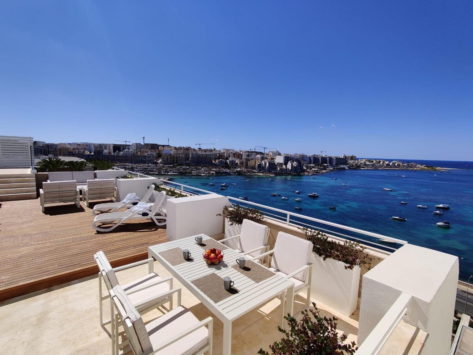 Balcony & Terrace