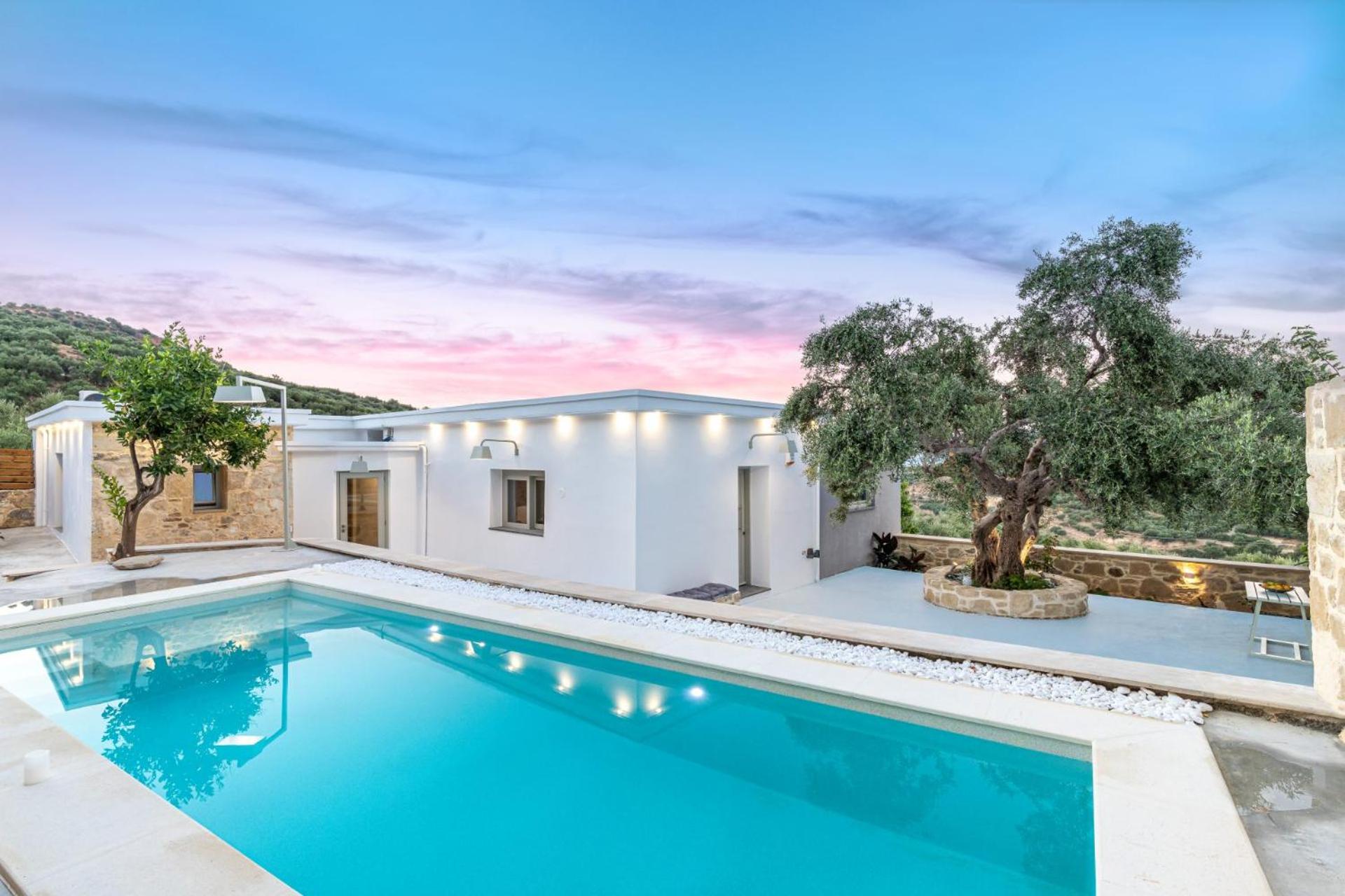 Villa with Sea View - Photo 12