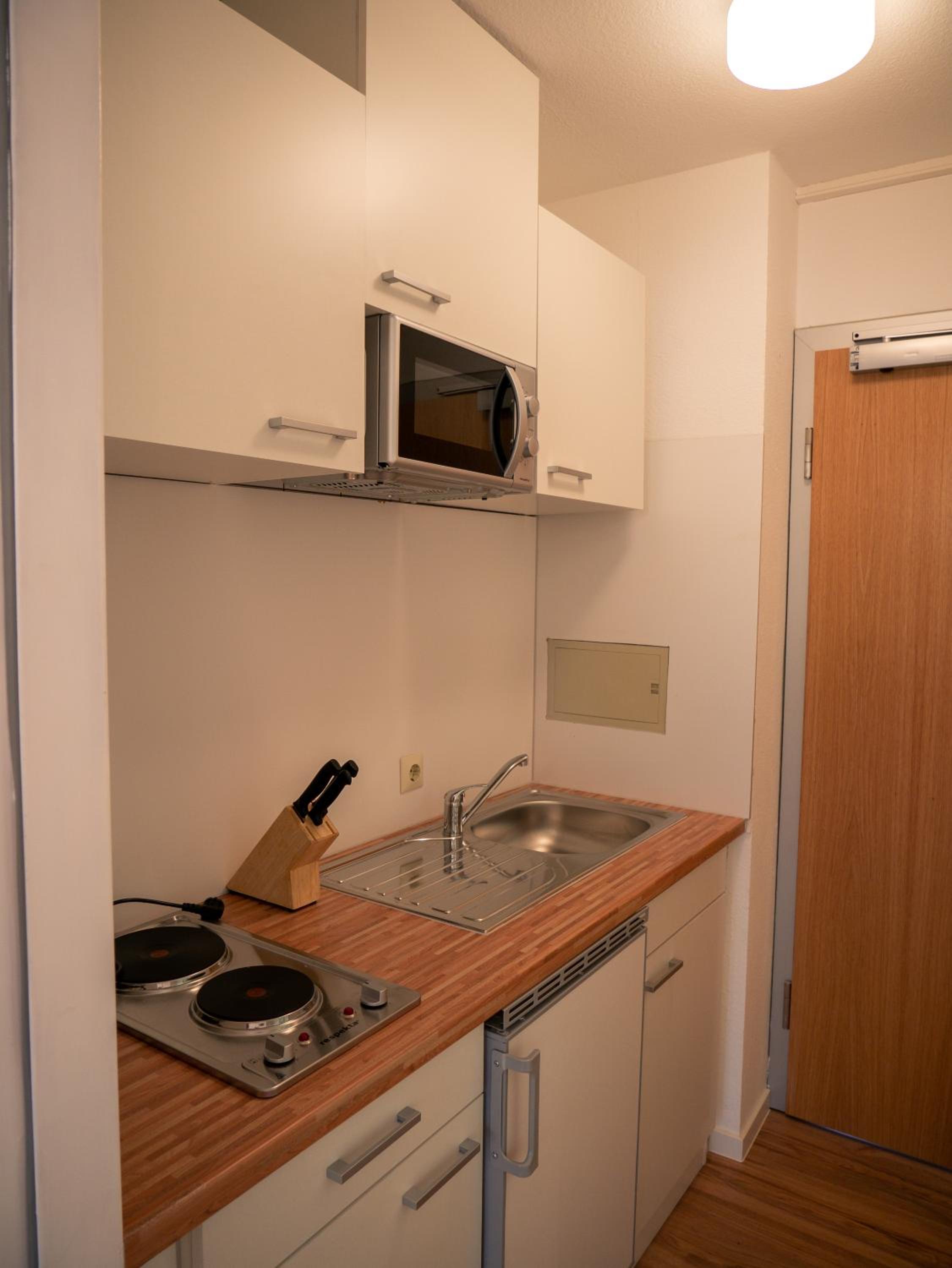 Apartment Economy - Photo 2