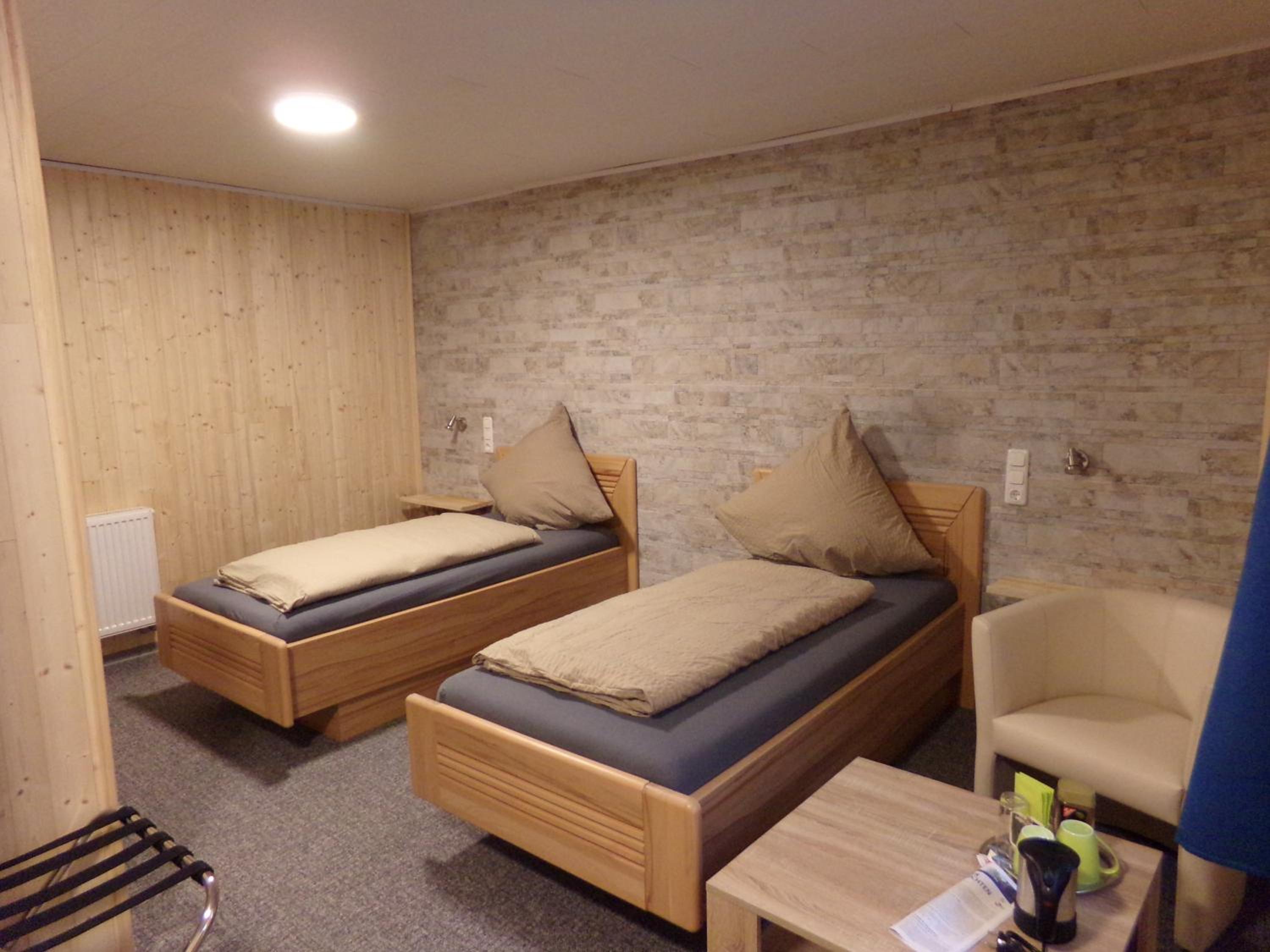Twin Room - Photo 1