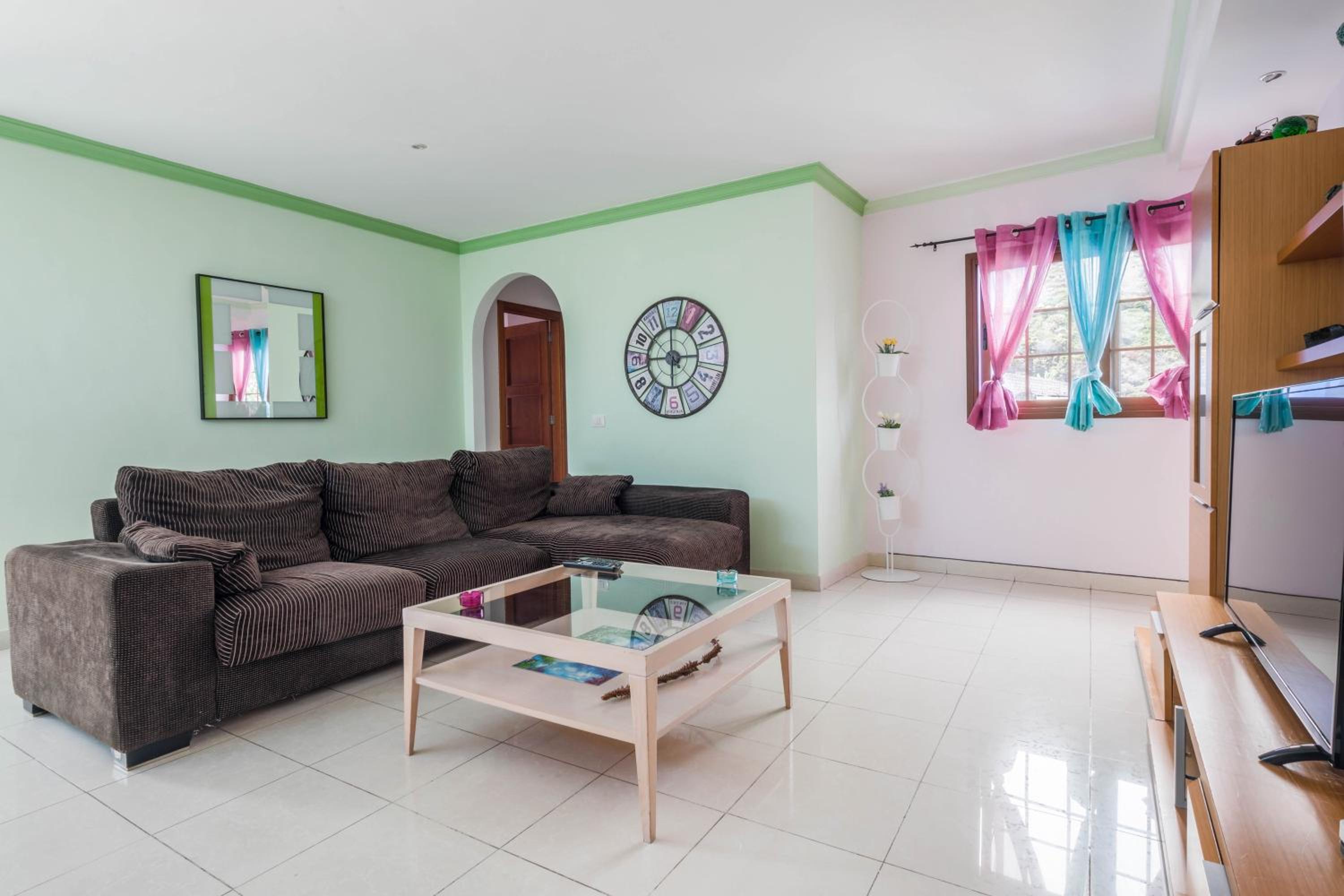 Three-Bedroom House thumbnail 6