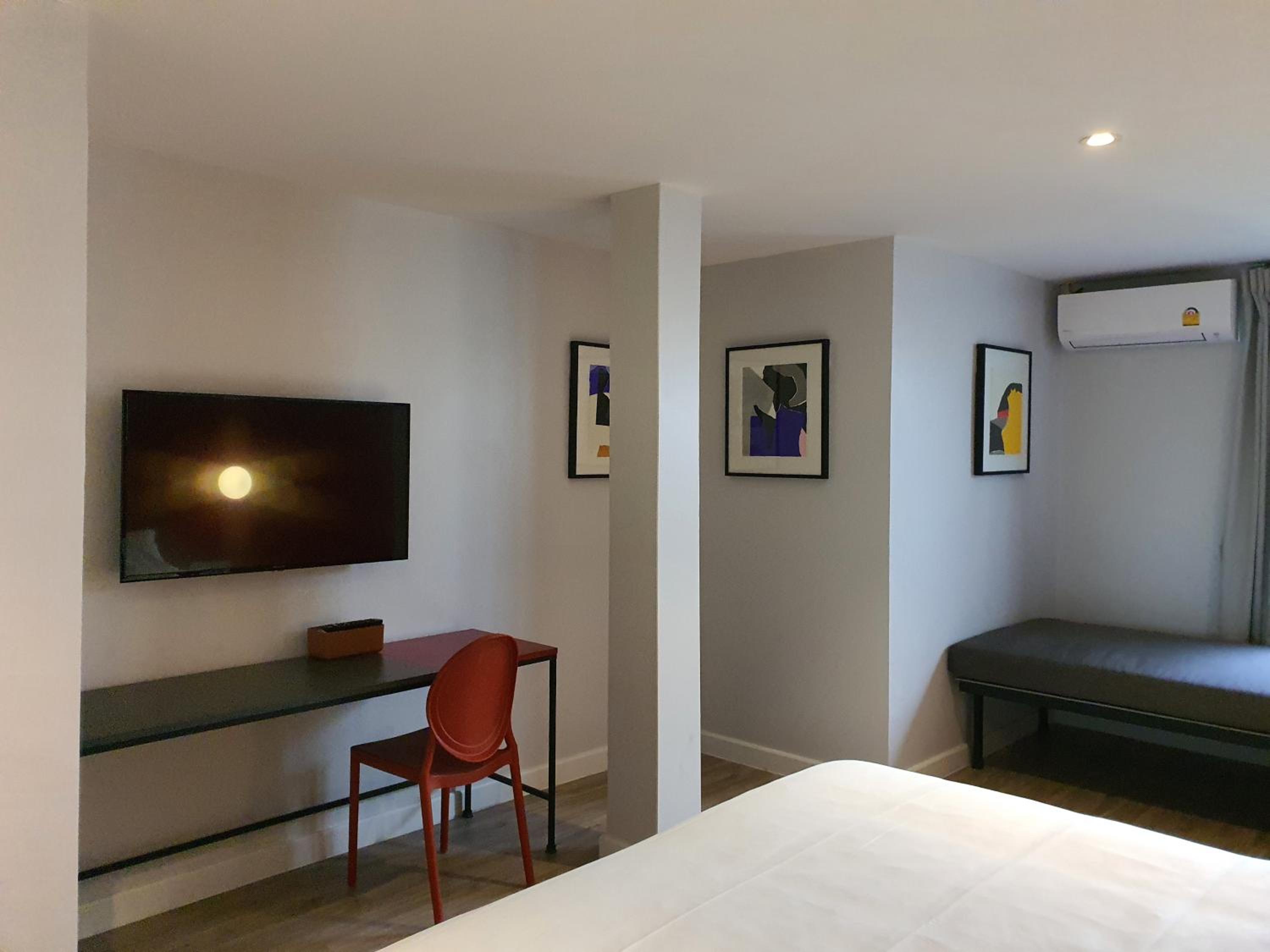 Deluxe Double Room with Extra Bed photo 3