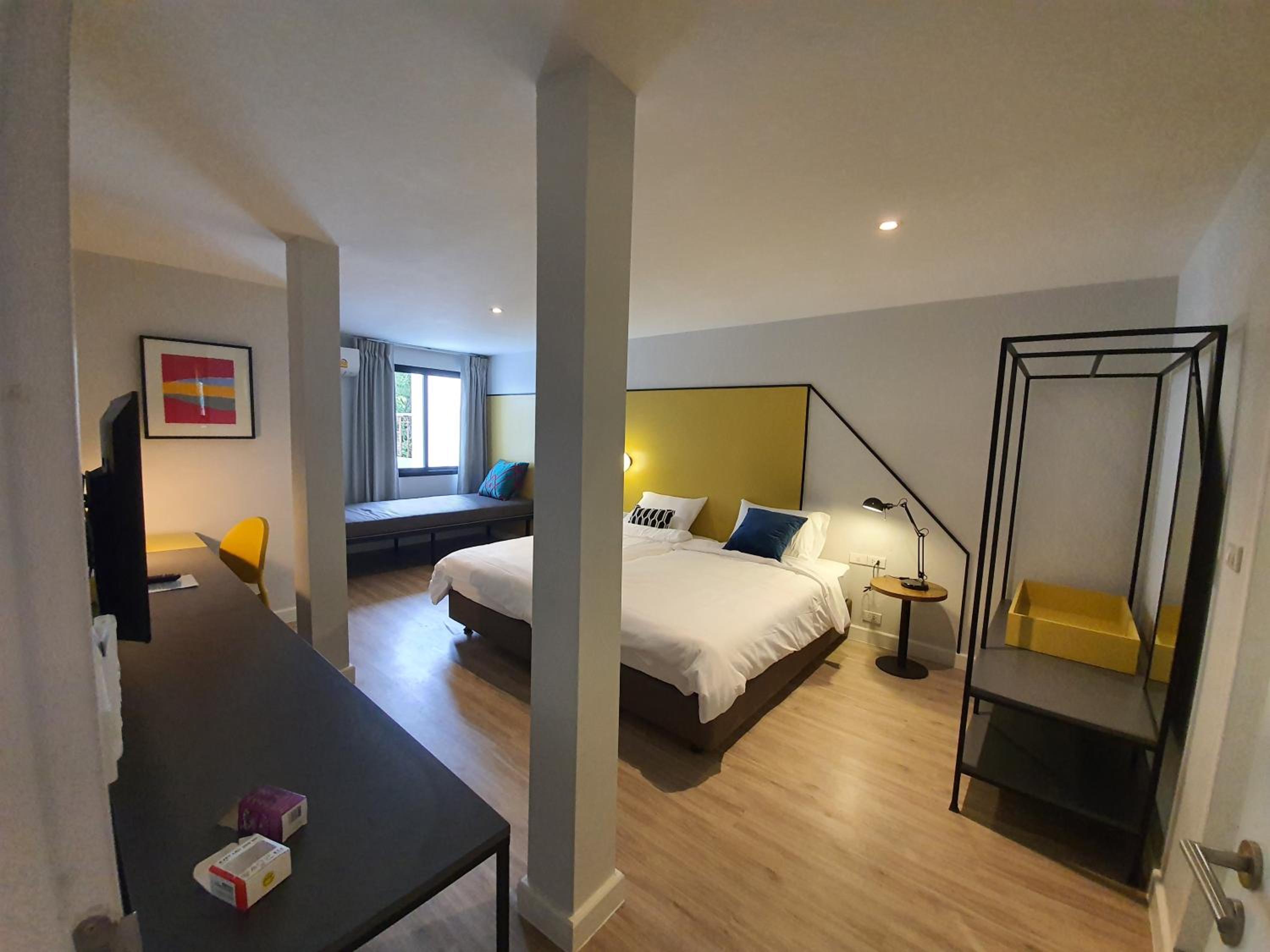 Deluxe Double or Twin Room photo 1