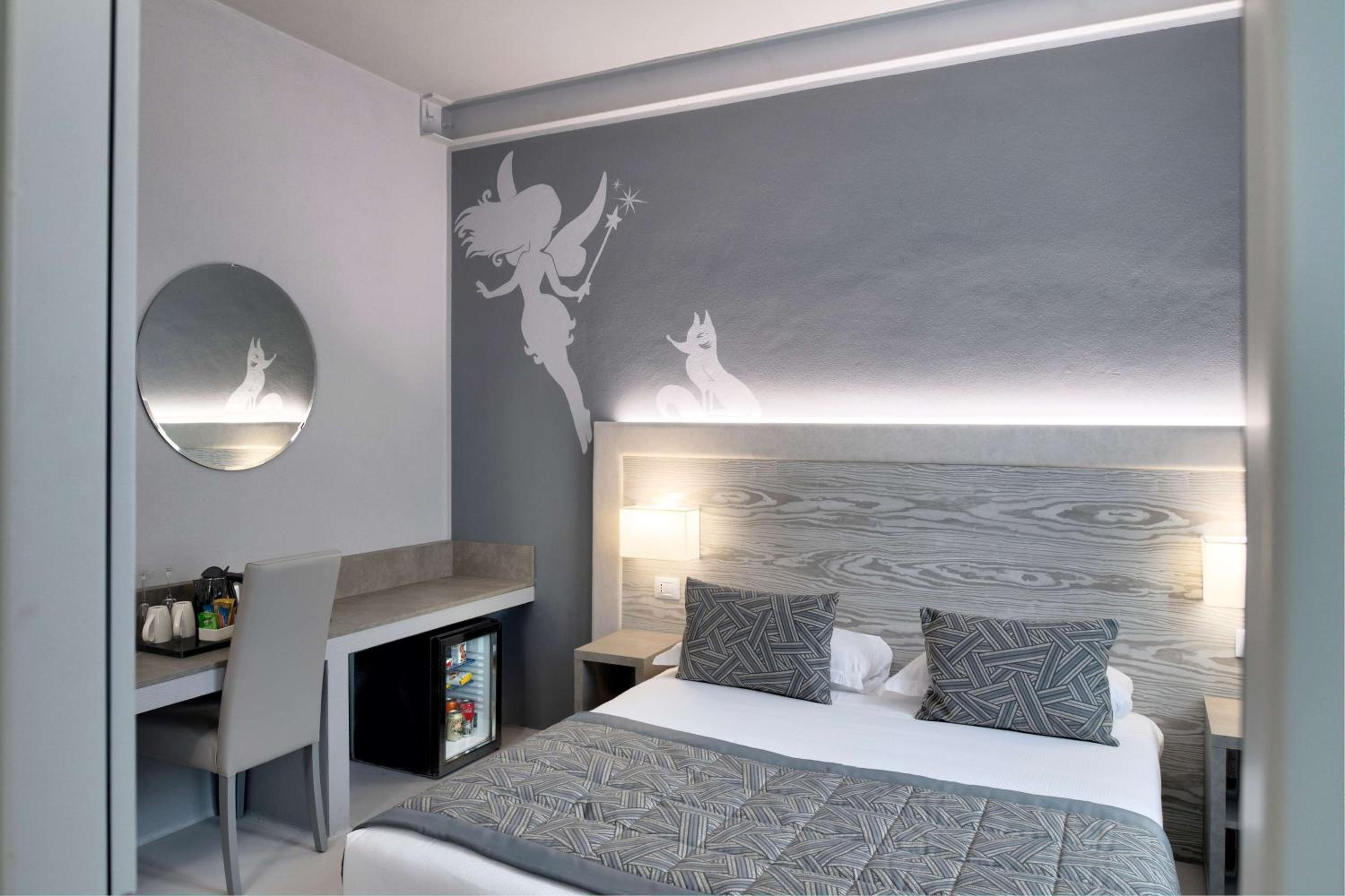 Standard Queen Room - Photo 4