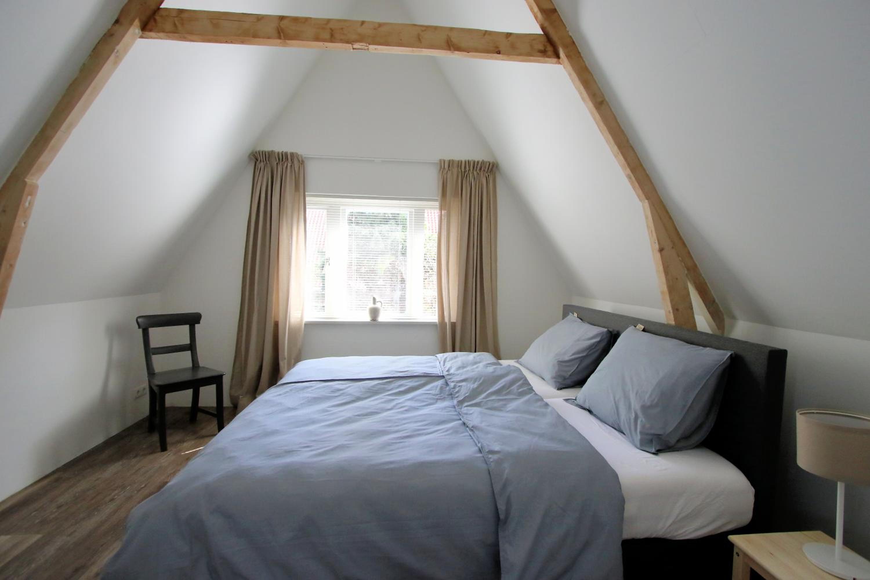 Deluxe Family Room - Photo 5