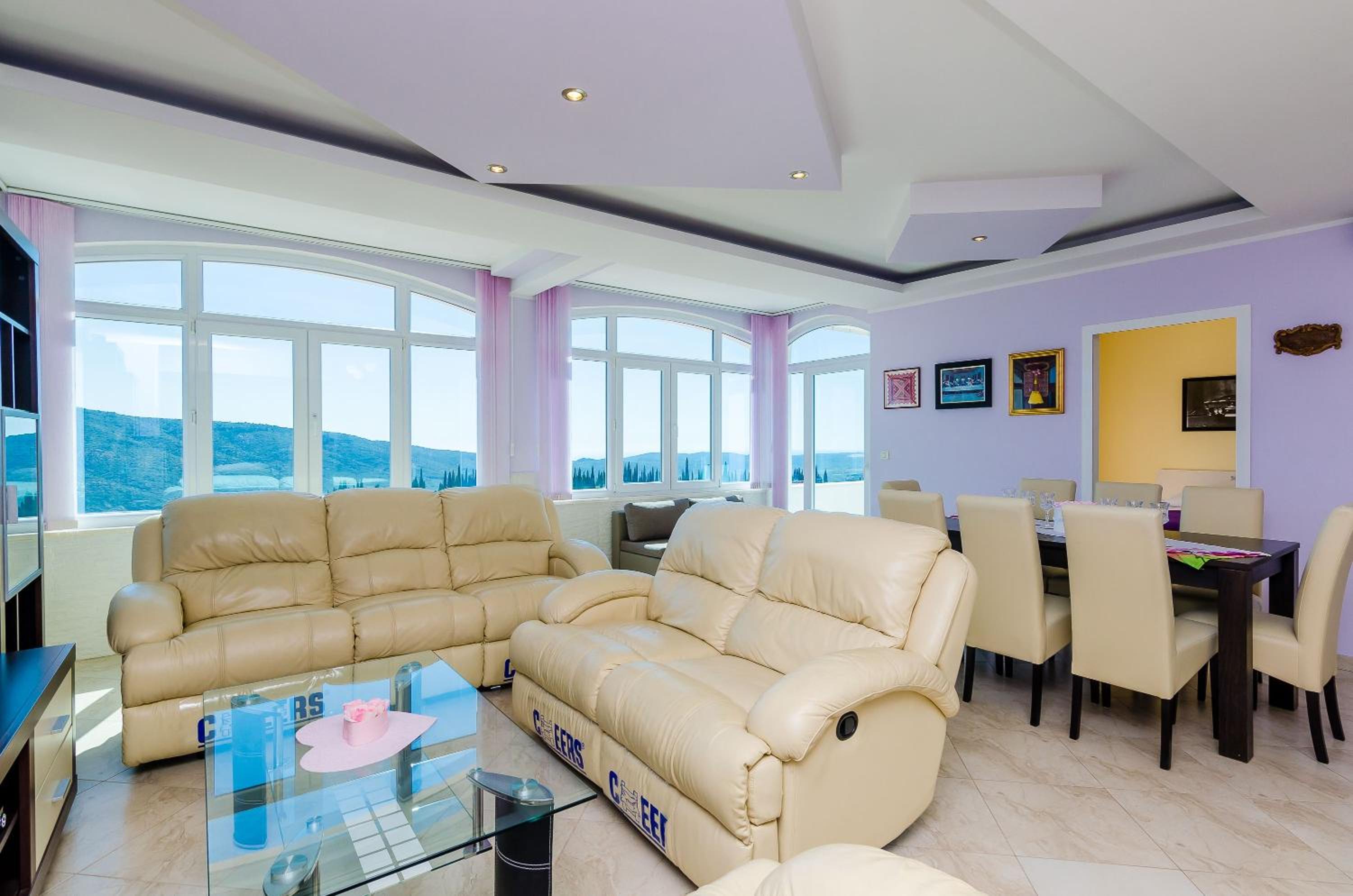Three Bedroom Villa with Terrace and Swimming Pool