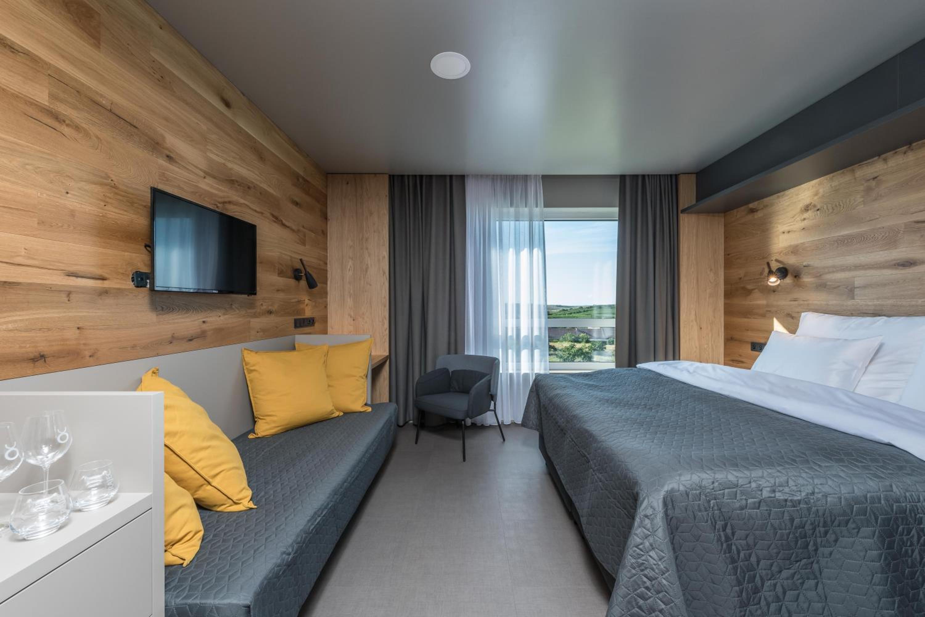 Deluxe Double Room - Photo 1