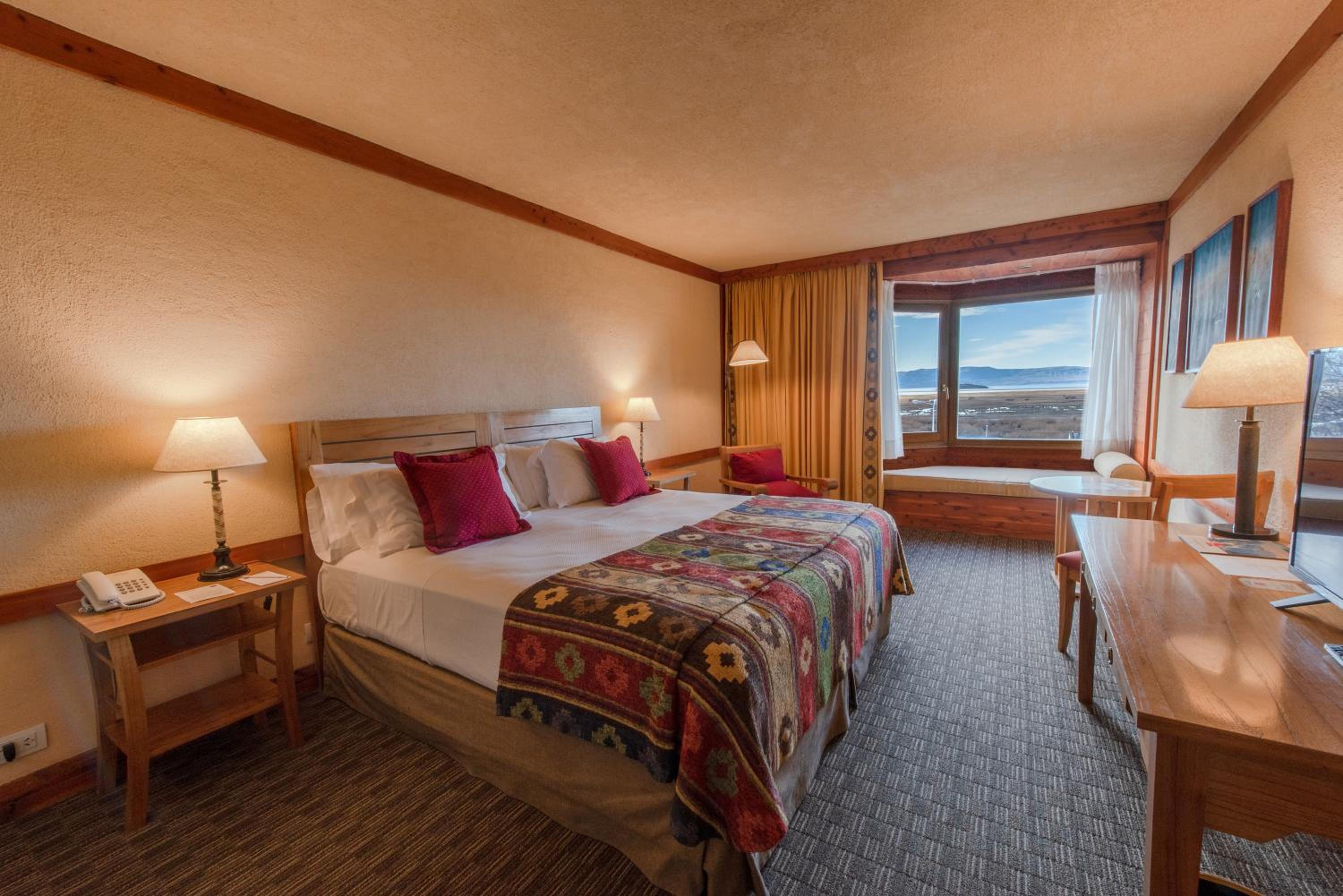 Superior Triple Room with Lake View photo 2