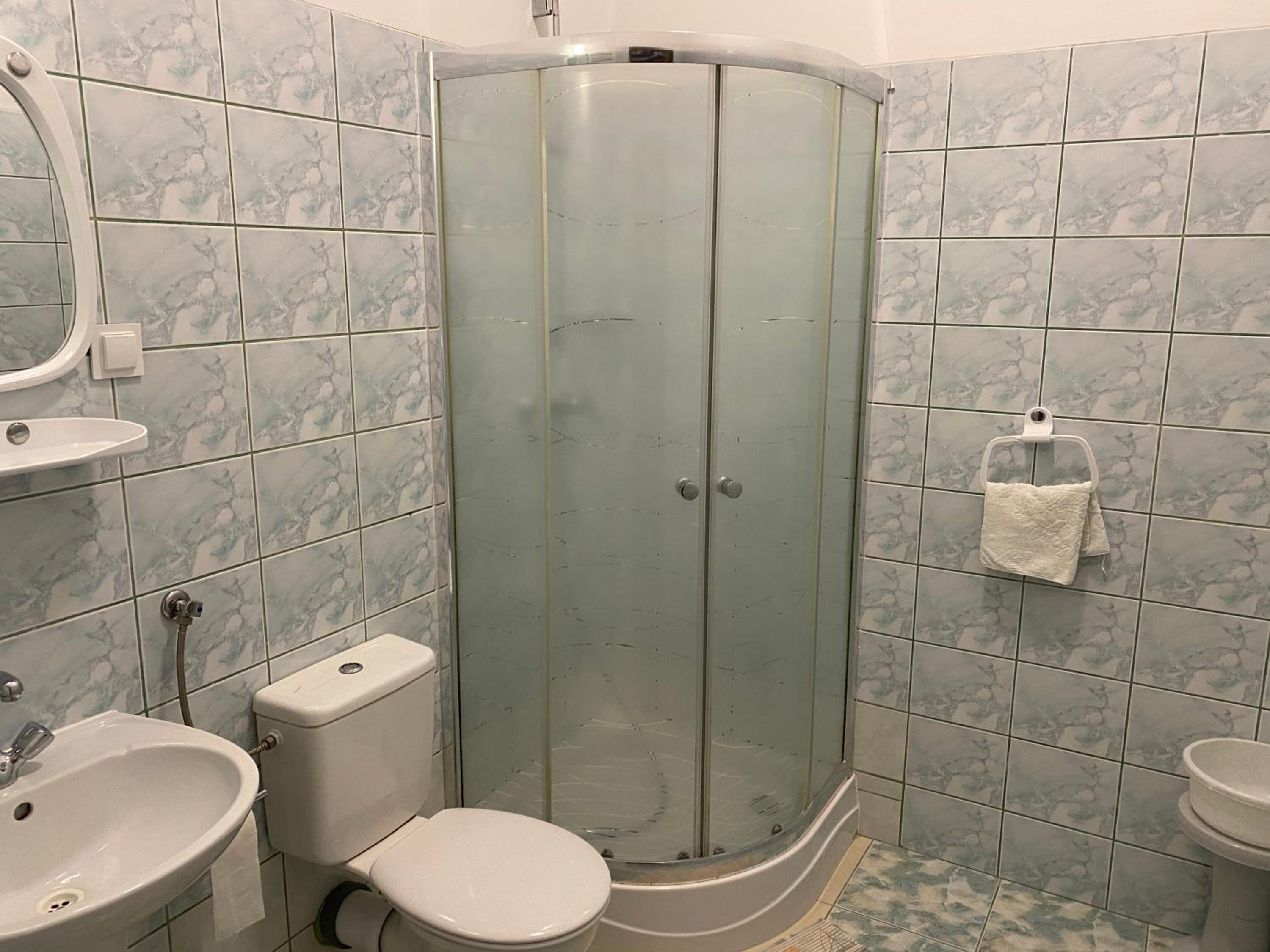 Double Room with Private Bathroom photo 3