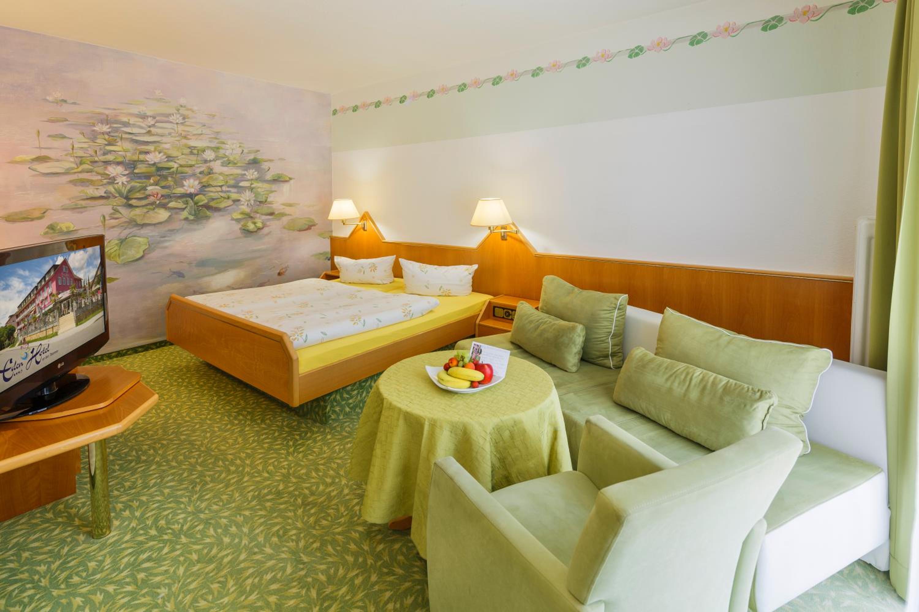 Classic Double Room with Balcony  photo 1