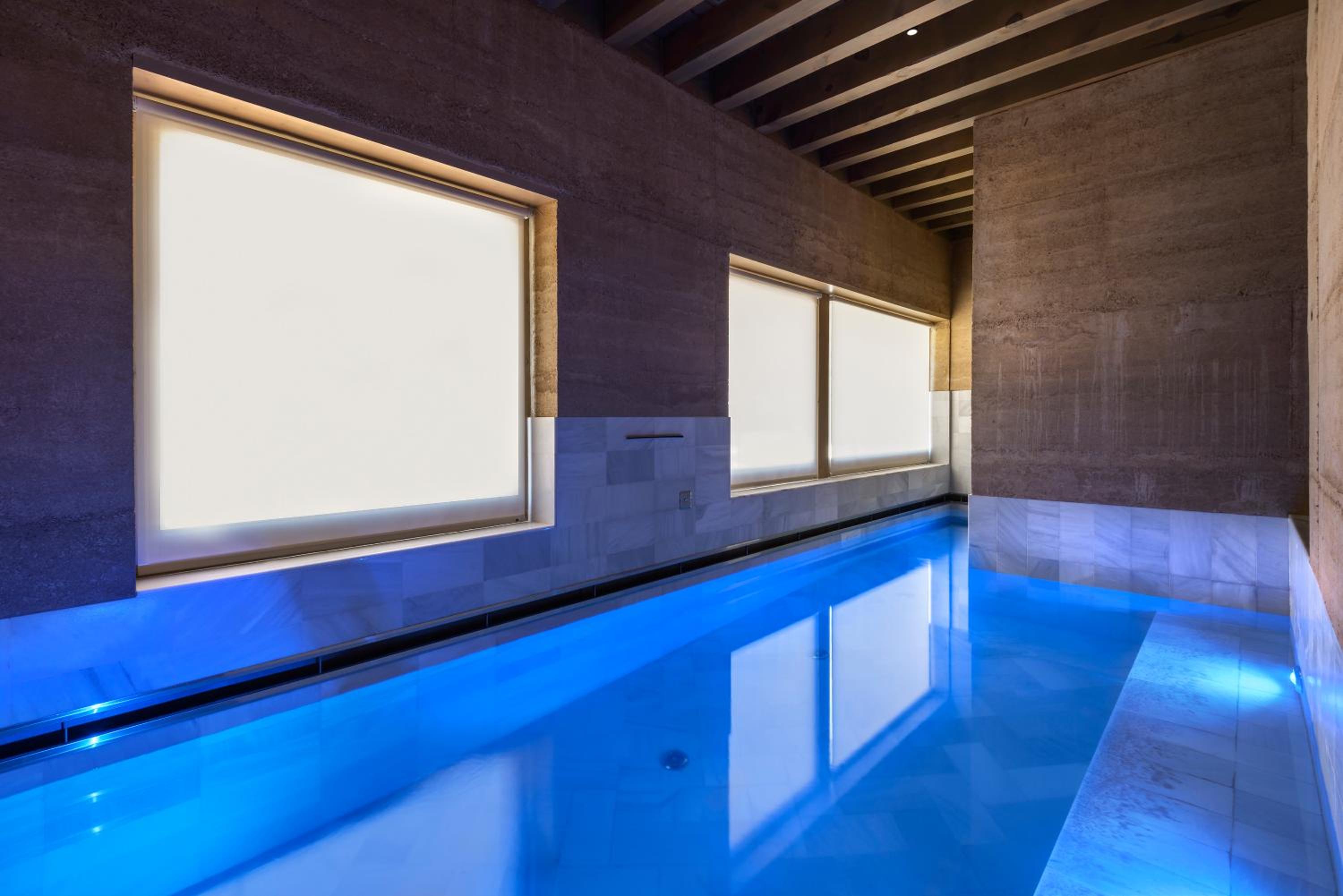 Double or Twin Room with Spa Access - Photo 8