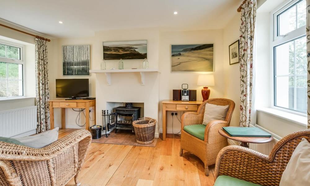 2 Bedroom Bridge House
