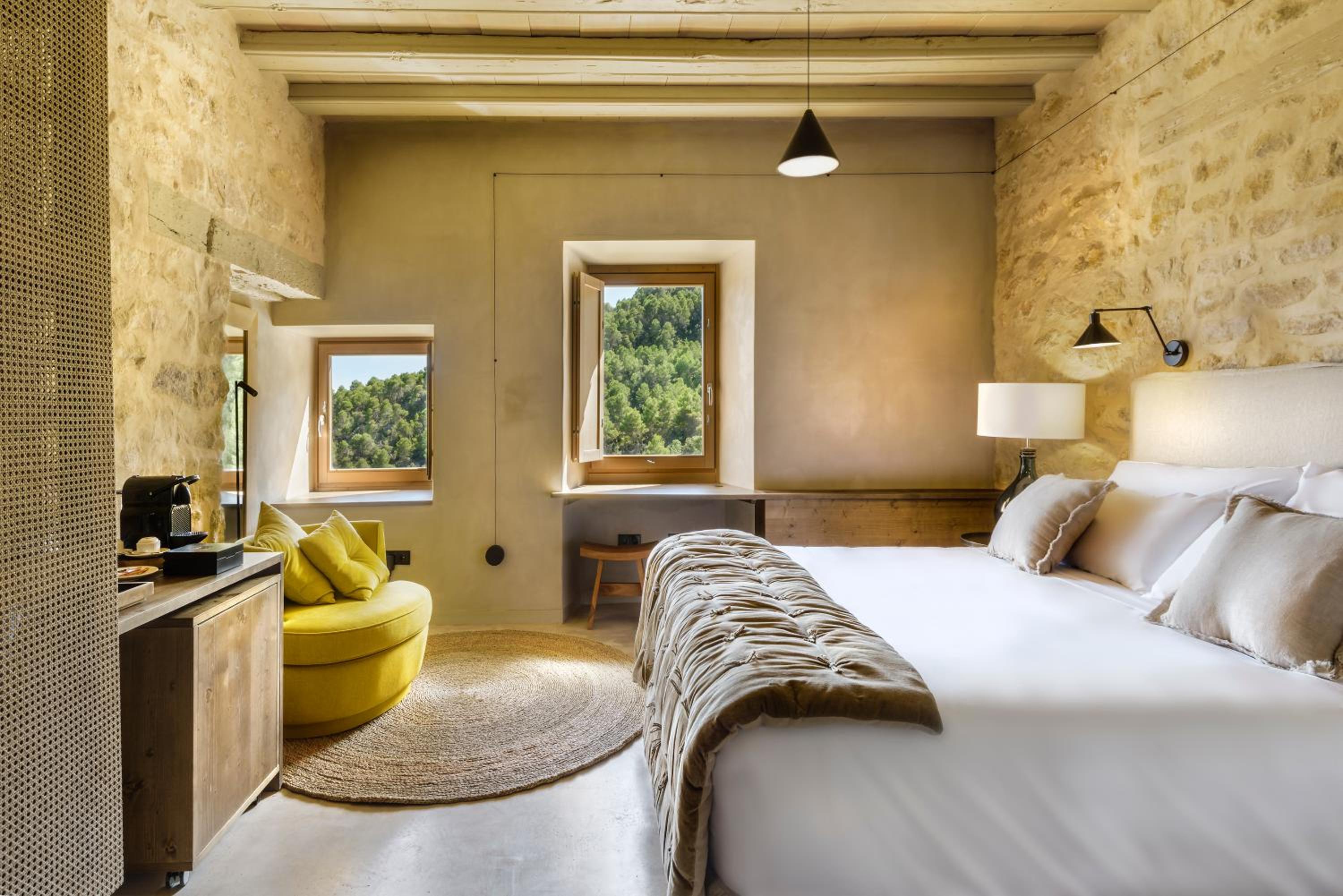 Double or Twin Room - Photo 4