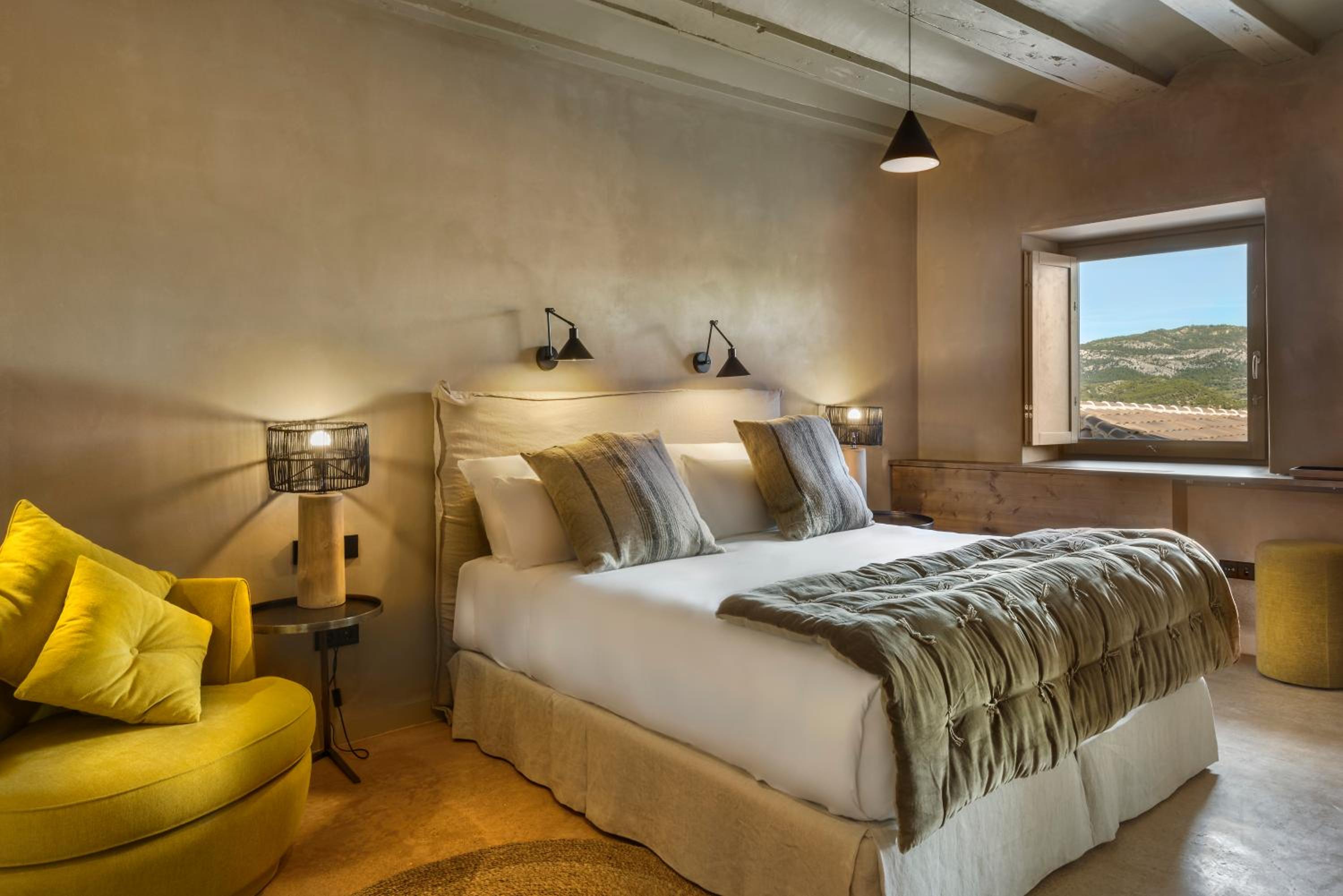 Double or Twin Room - Photo 6