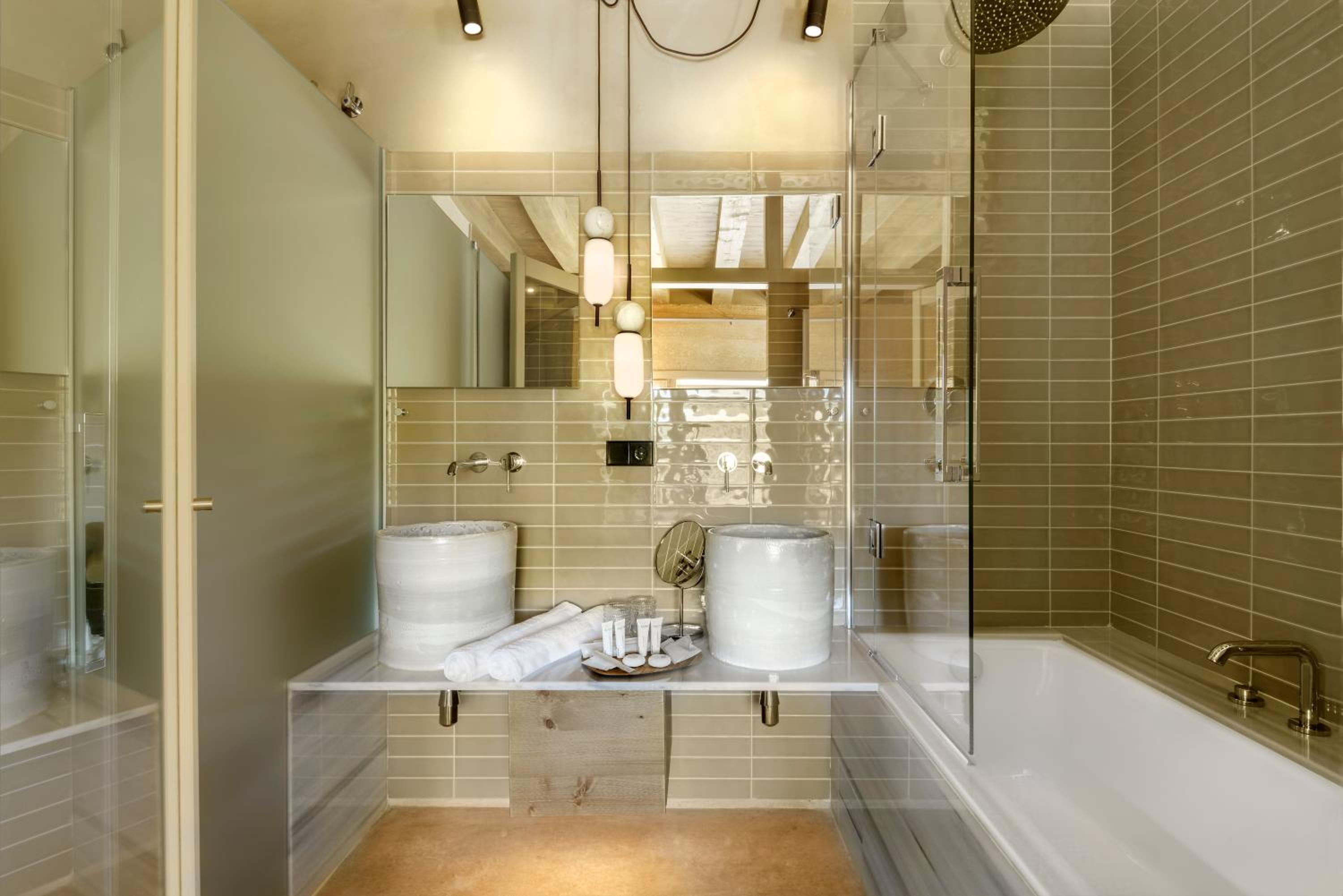 Double or Twin Room - Photo 7