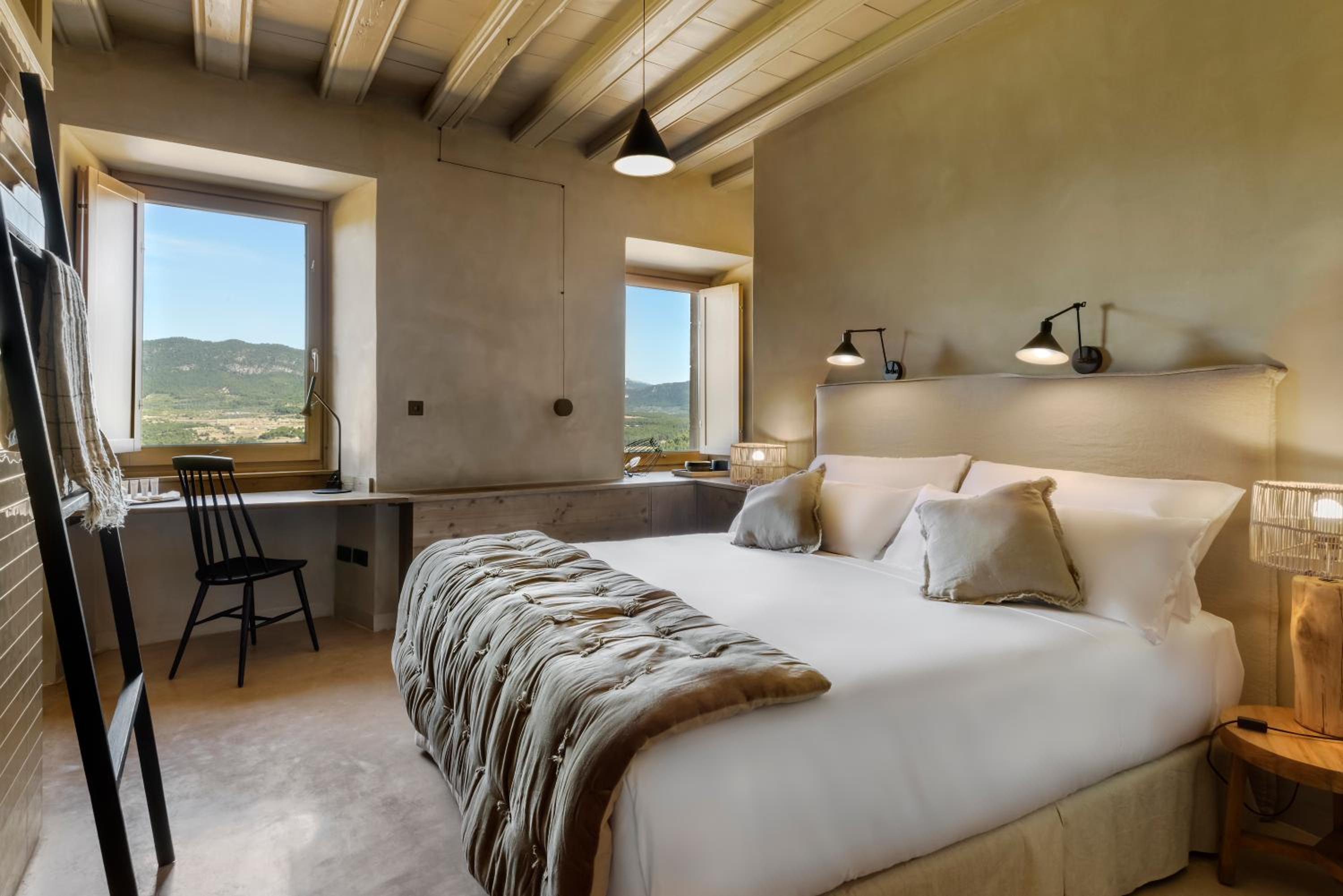 Double or Twin Room - Photo 2