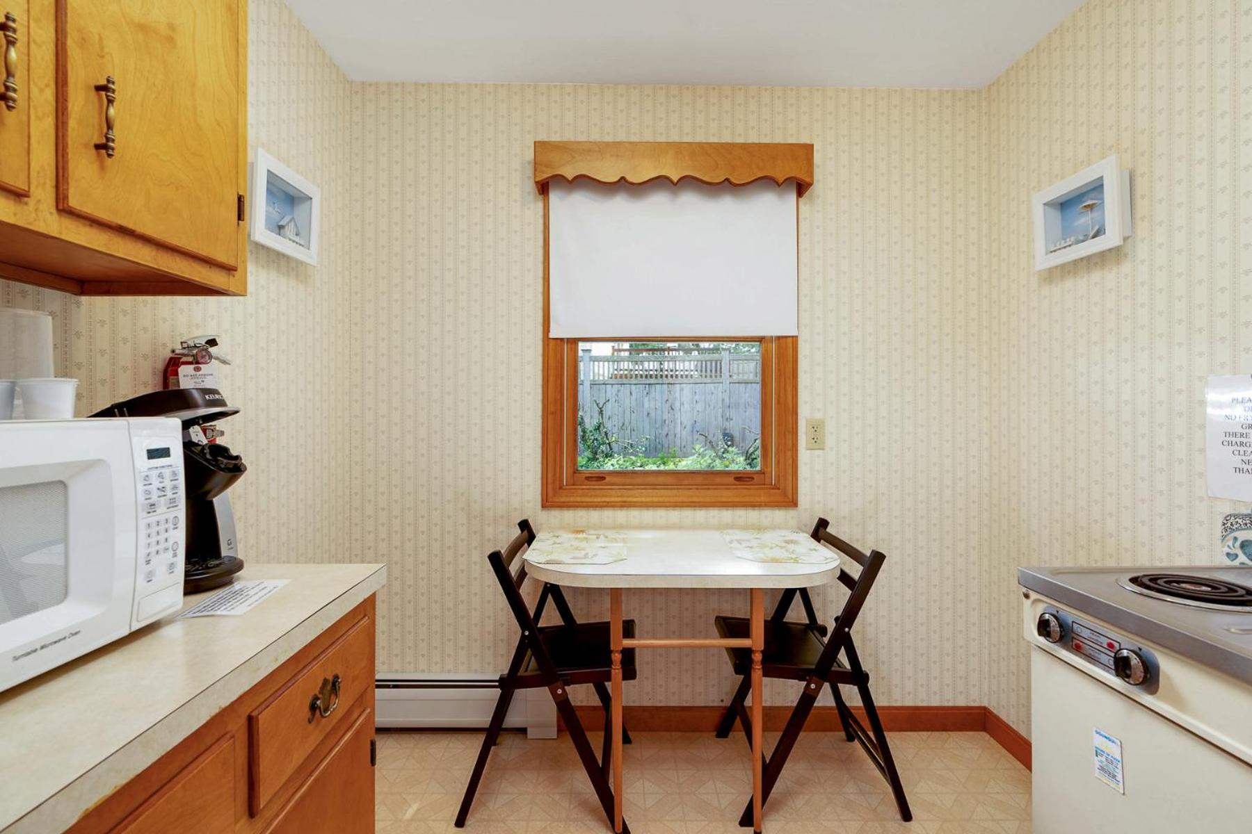 Deluxe Queen Room - Photo 3