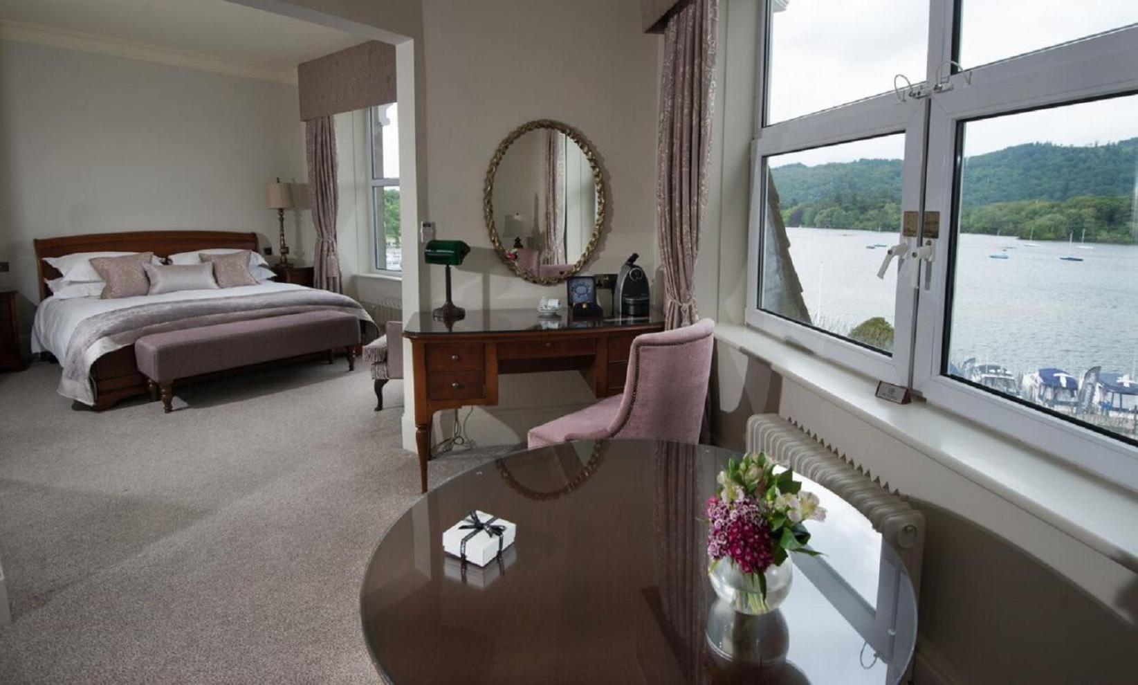 Super Deluxe Suite - Photo 3