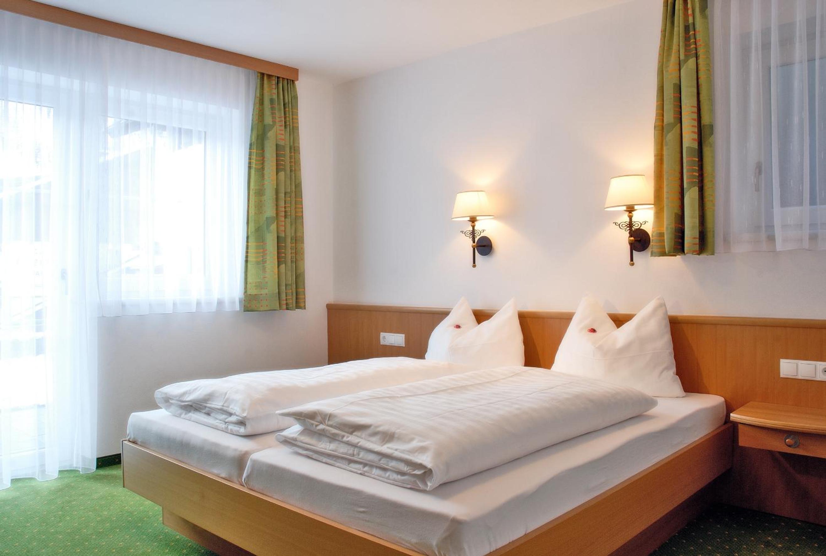 Deluxe Apartment (2 Adults)