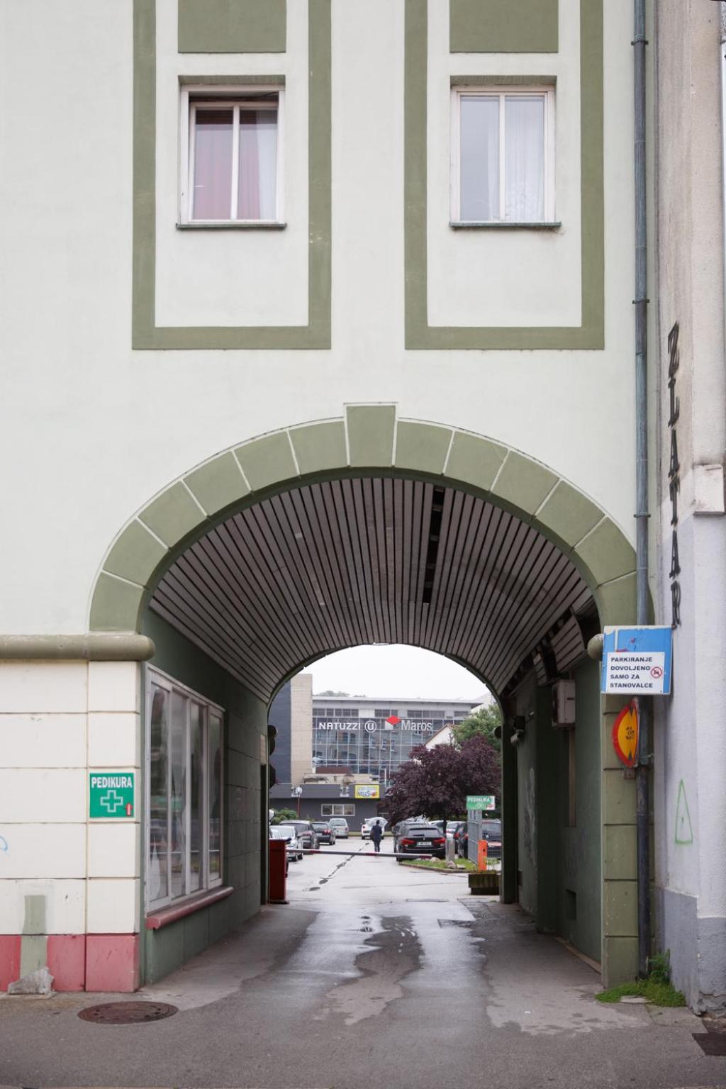 Apartment - Ground Floor photo 2
