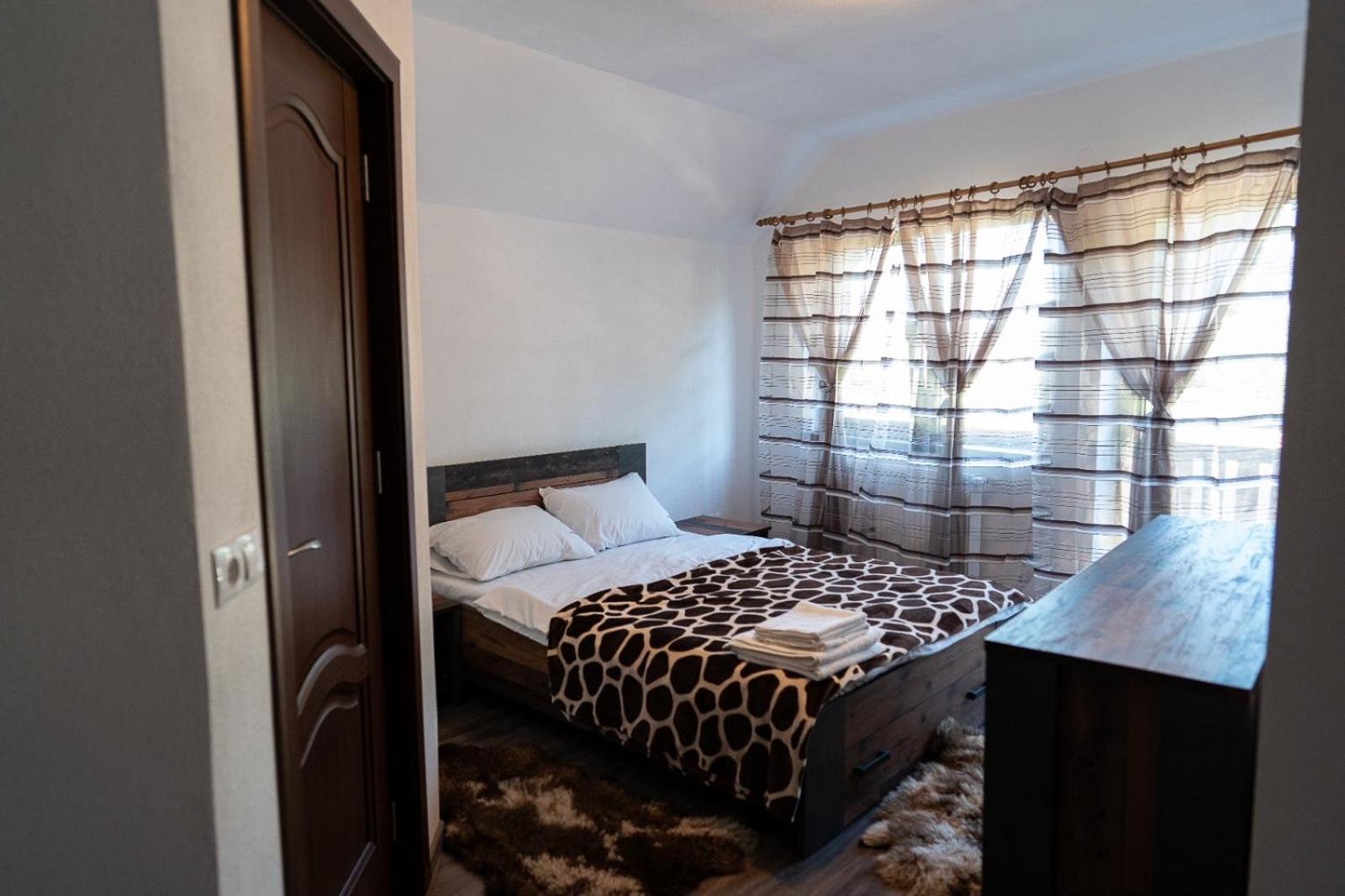 Double Room with Mountain View - Photo 7