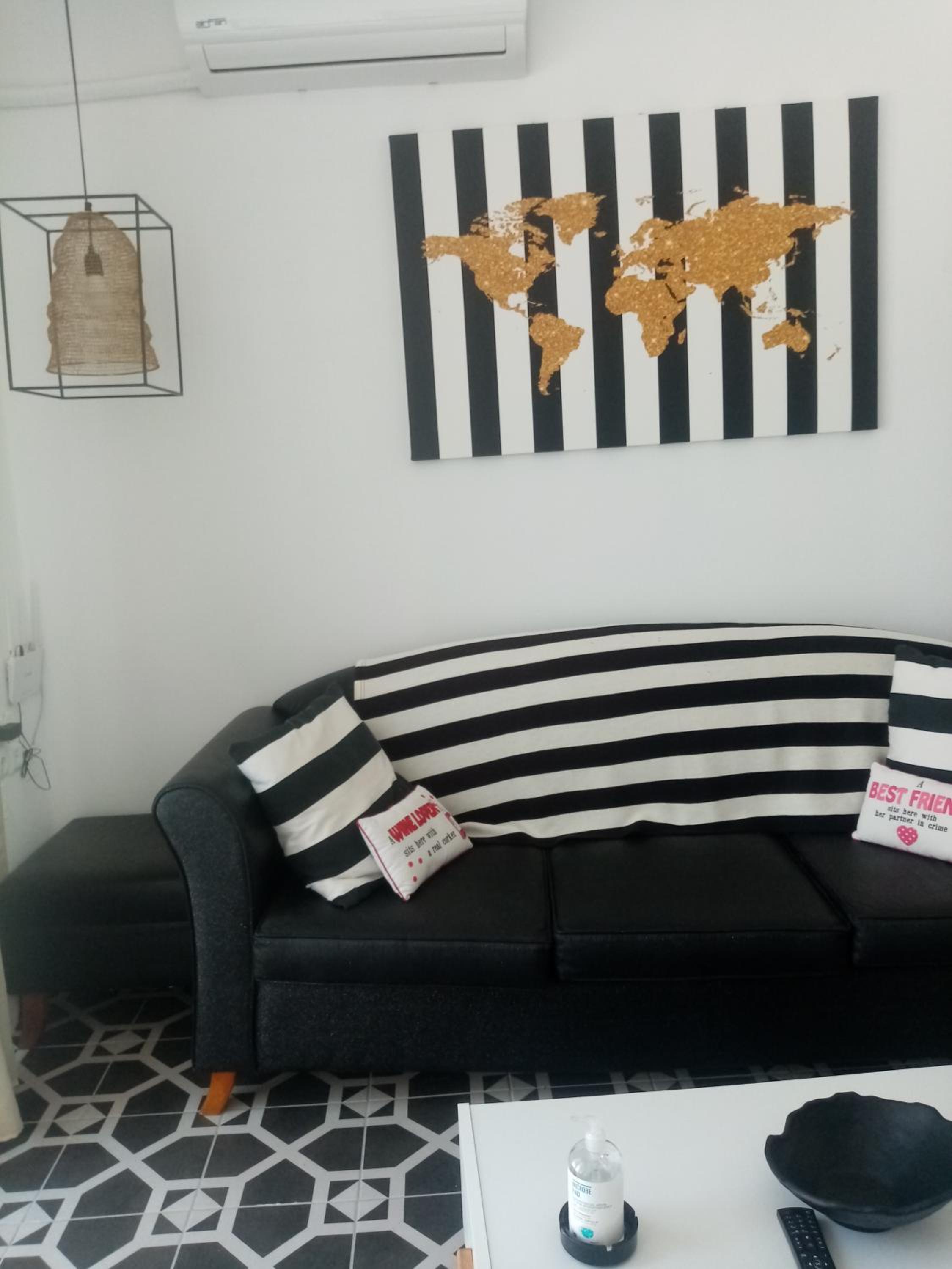 One-Bedroom Apartment - Photo 23