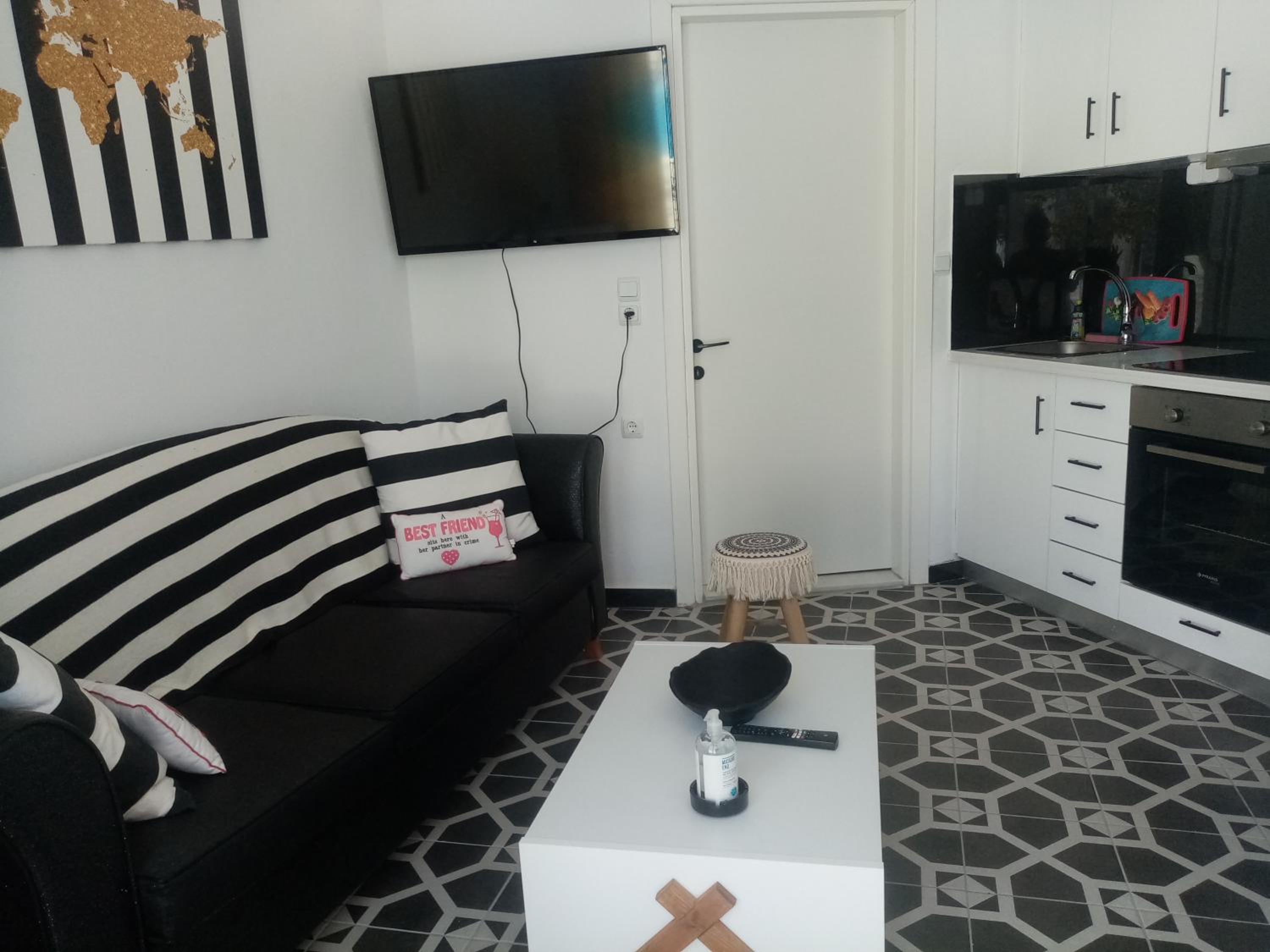 One-Bedroom Apartment - Photo 24