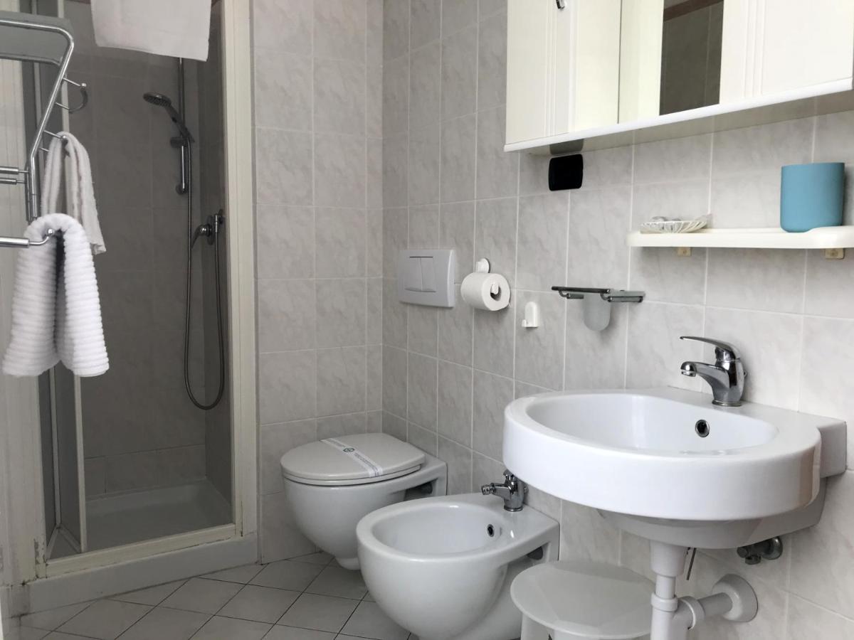 Single Room with Private Bathroom