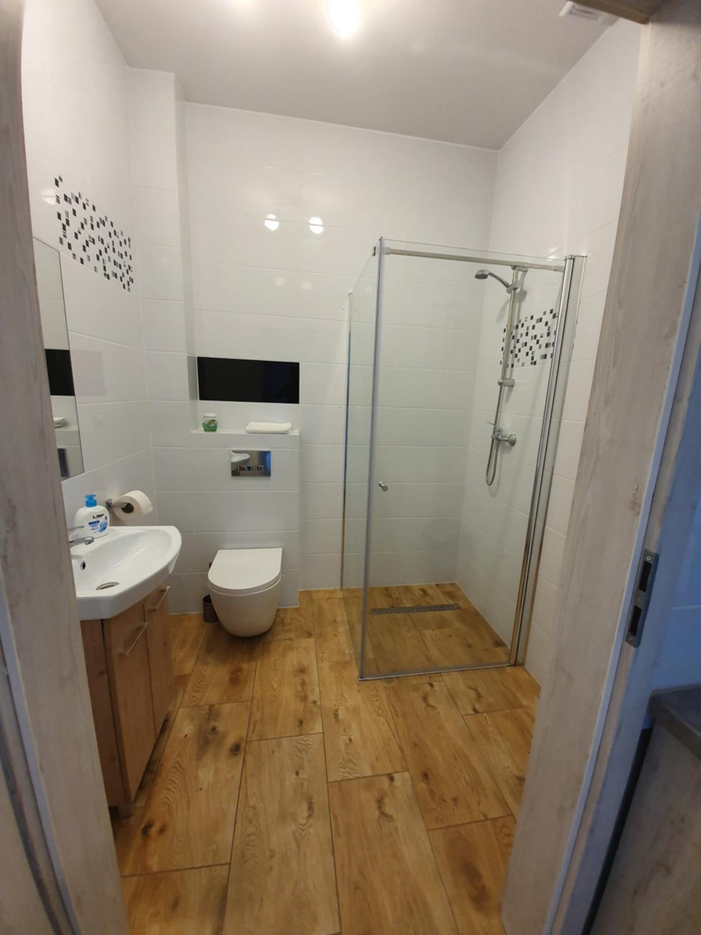 Twin Room with Private Bathroom - Photo 1