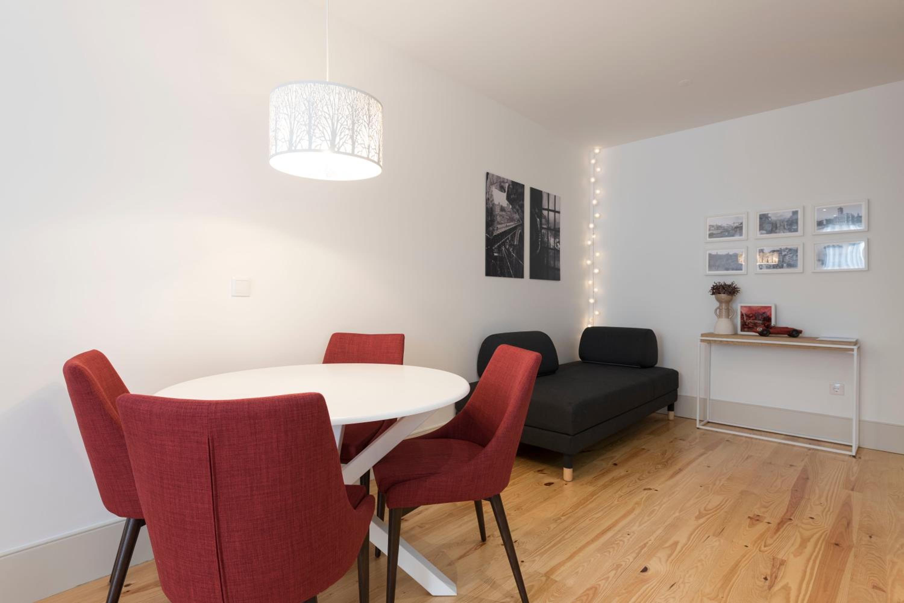 Studio Apartment - Photo 12