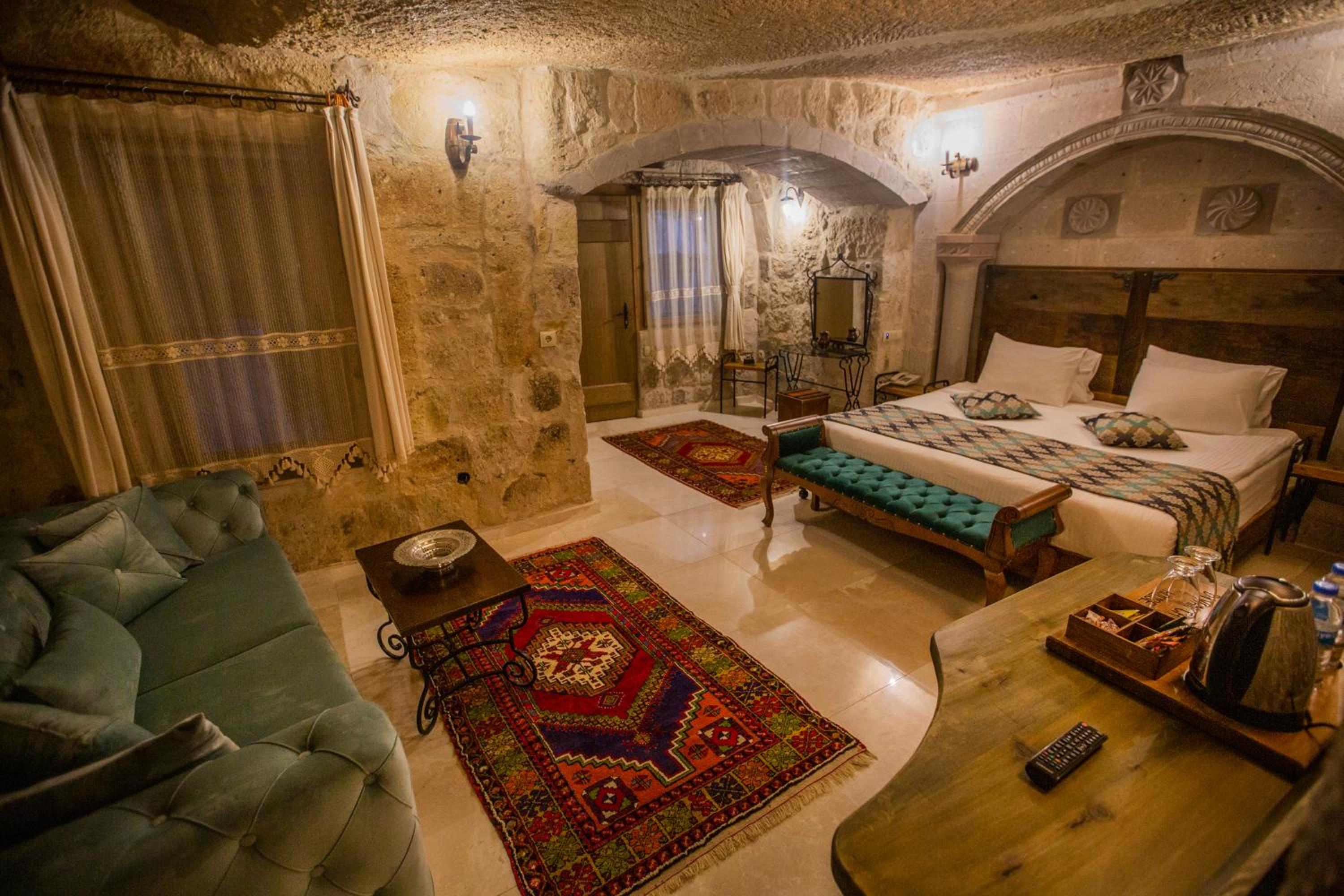 Deluxe Triple Room photo 2