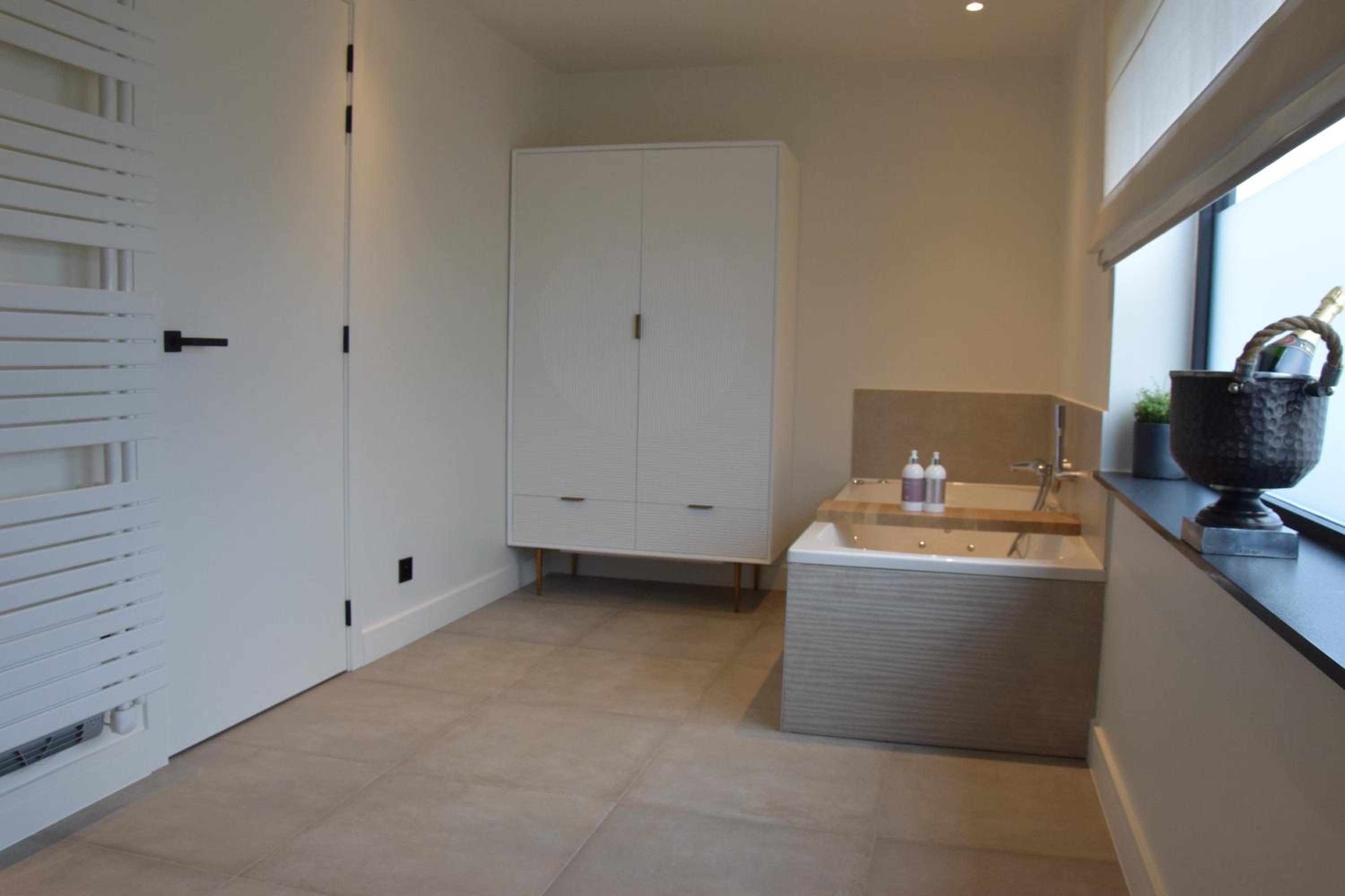 King Room with Spa Bath photo 2