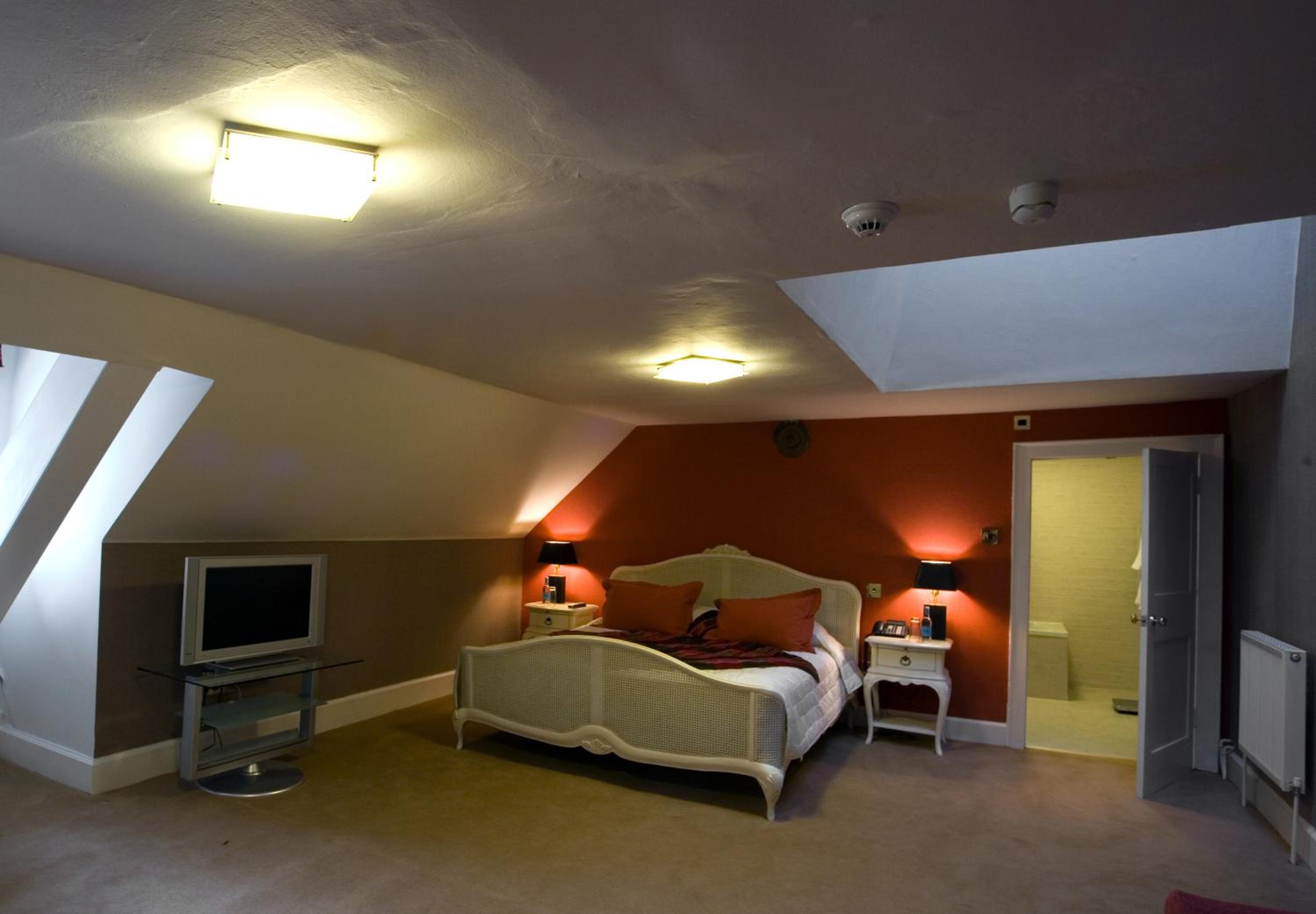 Deluxe Suite photo 2