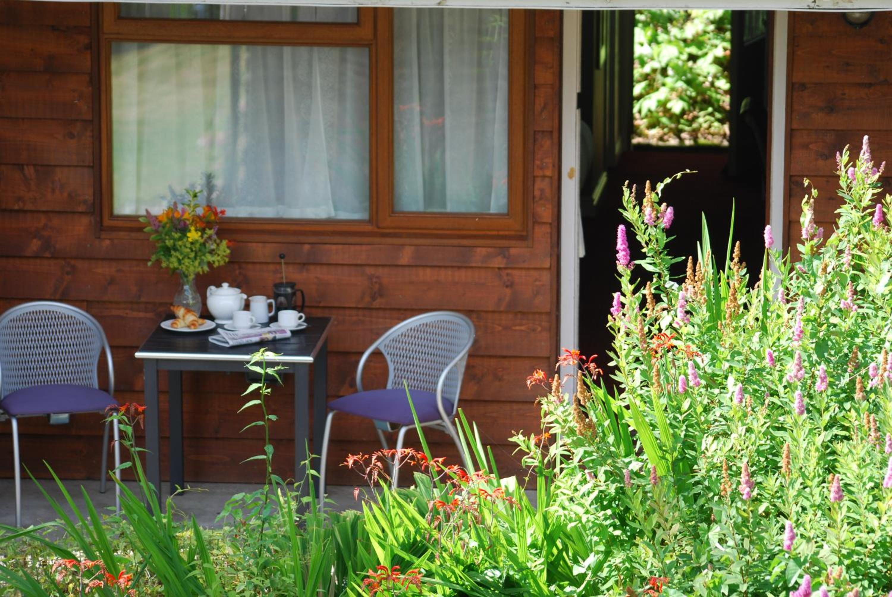 Apartment with Garden View - Photo 6