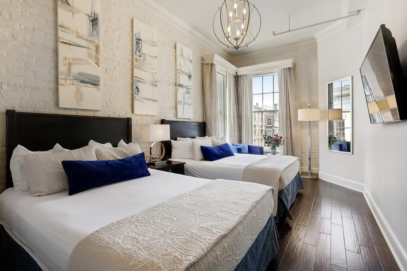 Standard Two Double Bed - Photo 3
