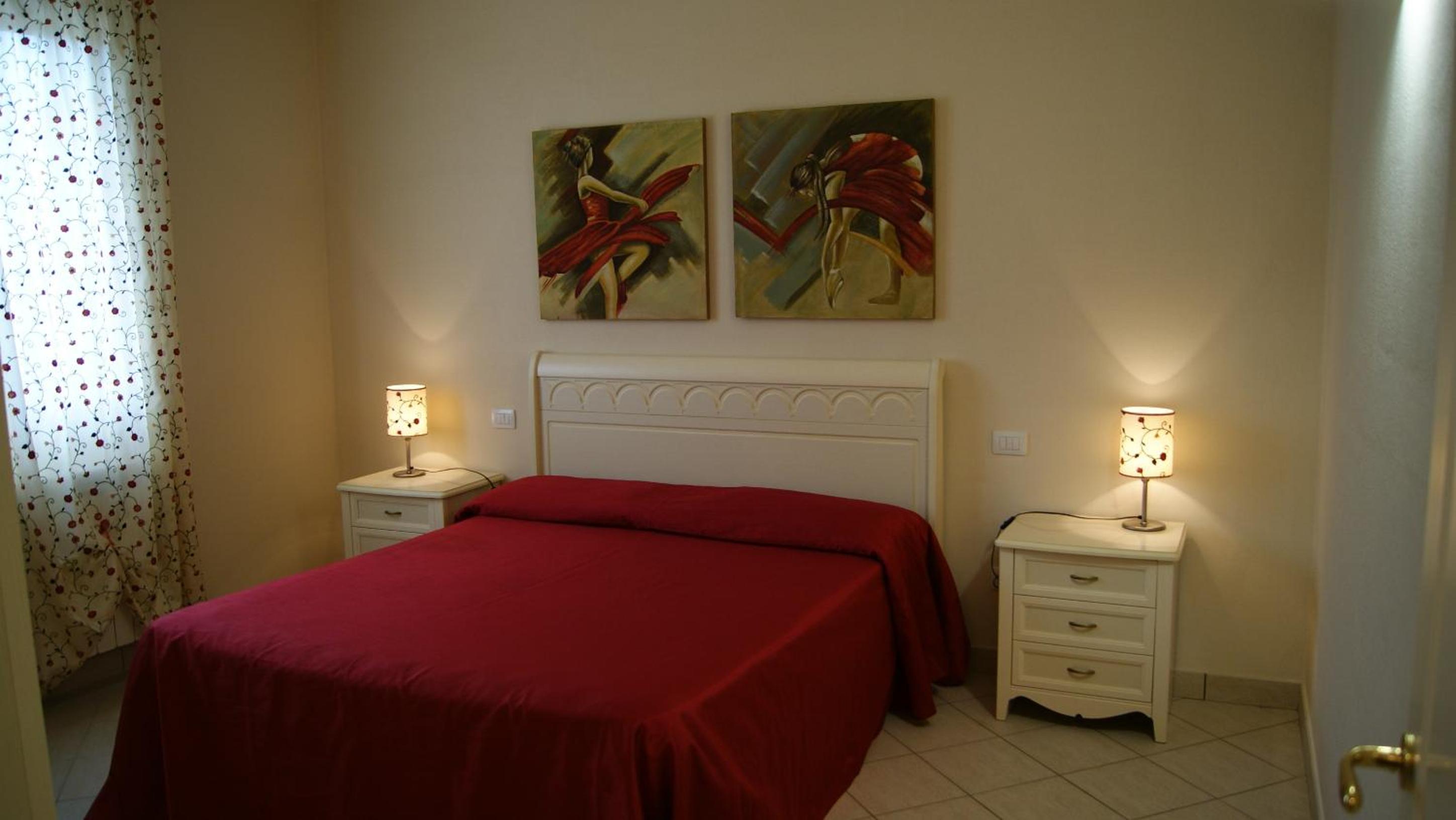 One-Bedroom Apartment photo 3