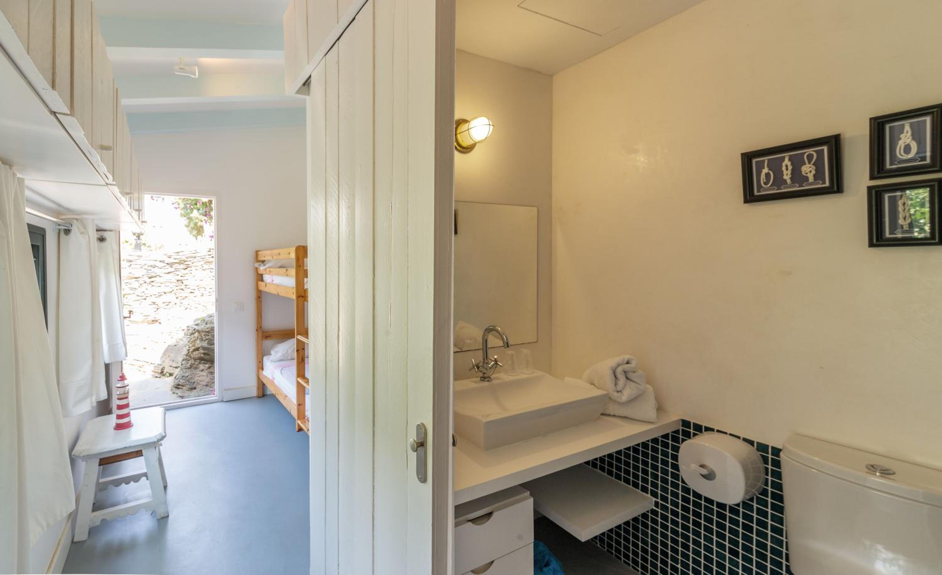 Bungalow with Bunk Bed photo 3