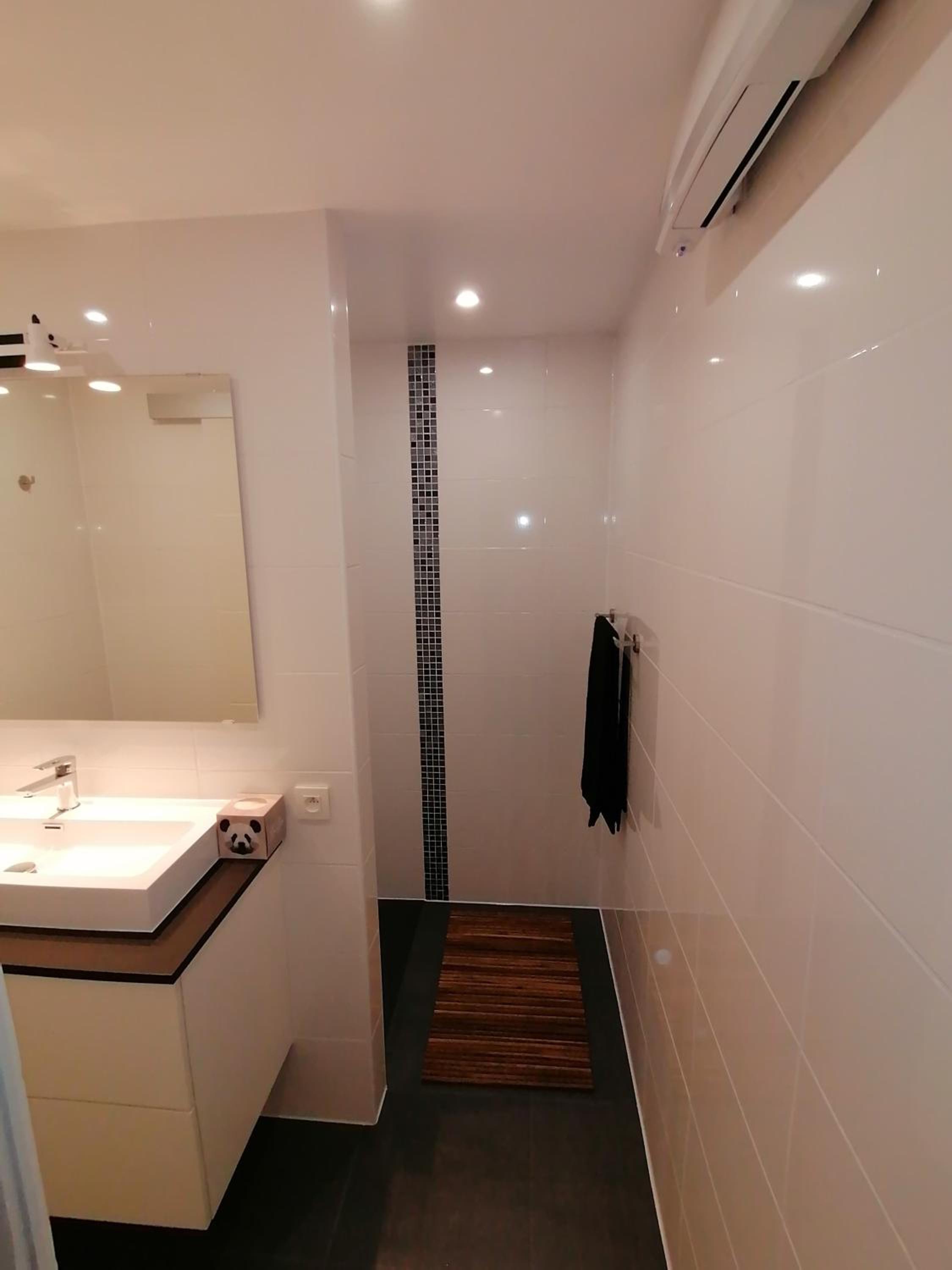 Two-Bedroom Apartment - Photo 5