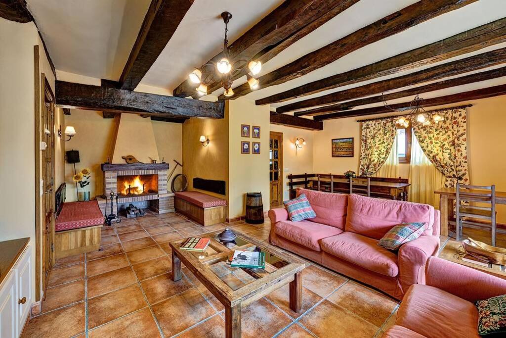 Casa de Seis Habitaciones