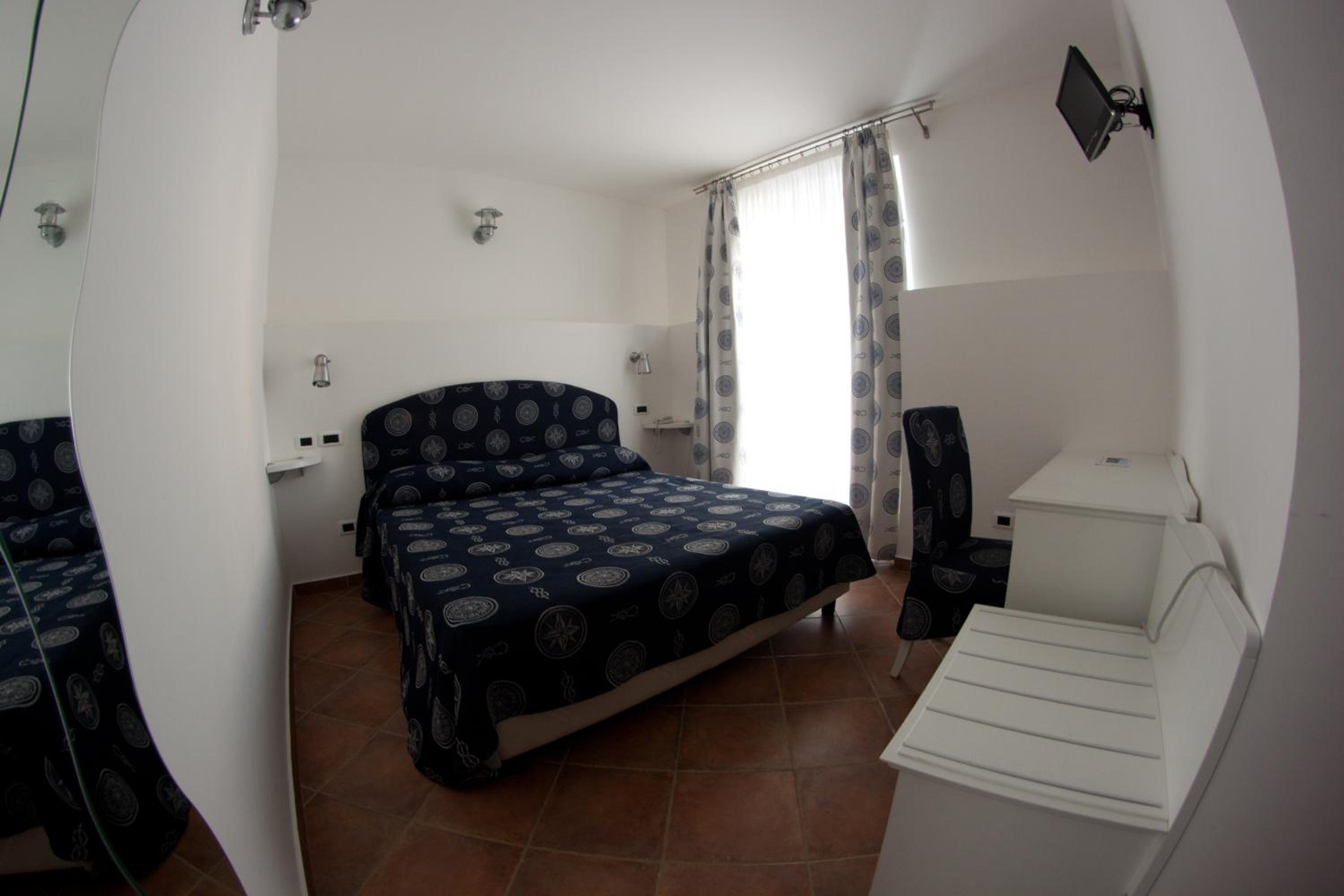 Double Or Twin Room photo 2