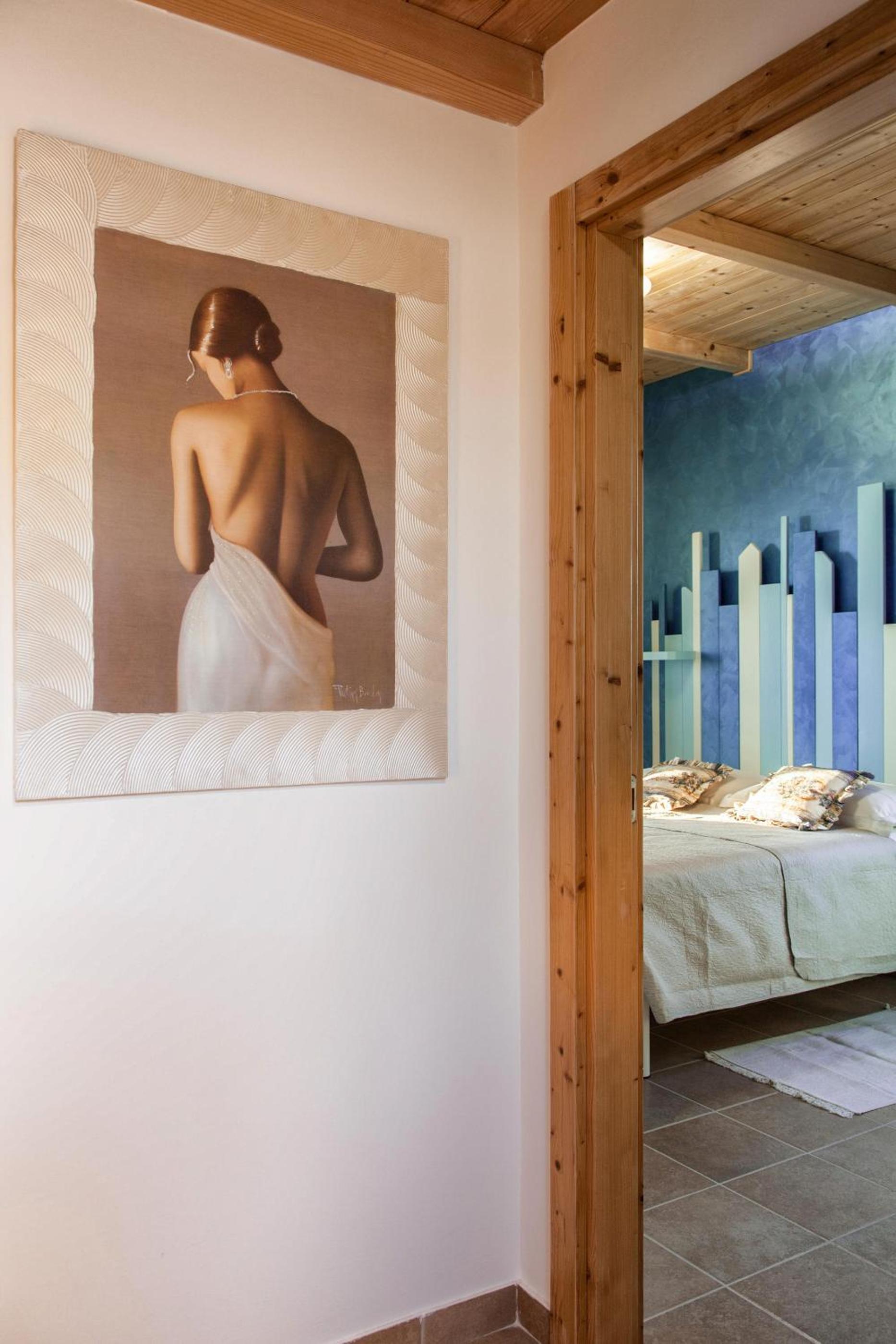 Double Room with Private External Bathroom - Photo 14