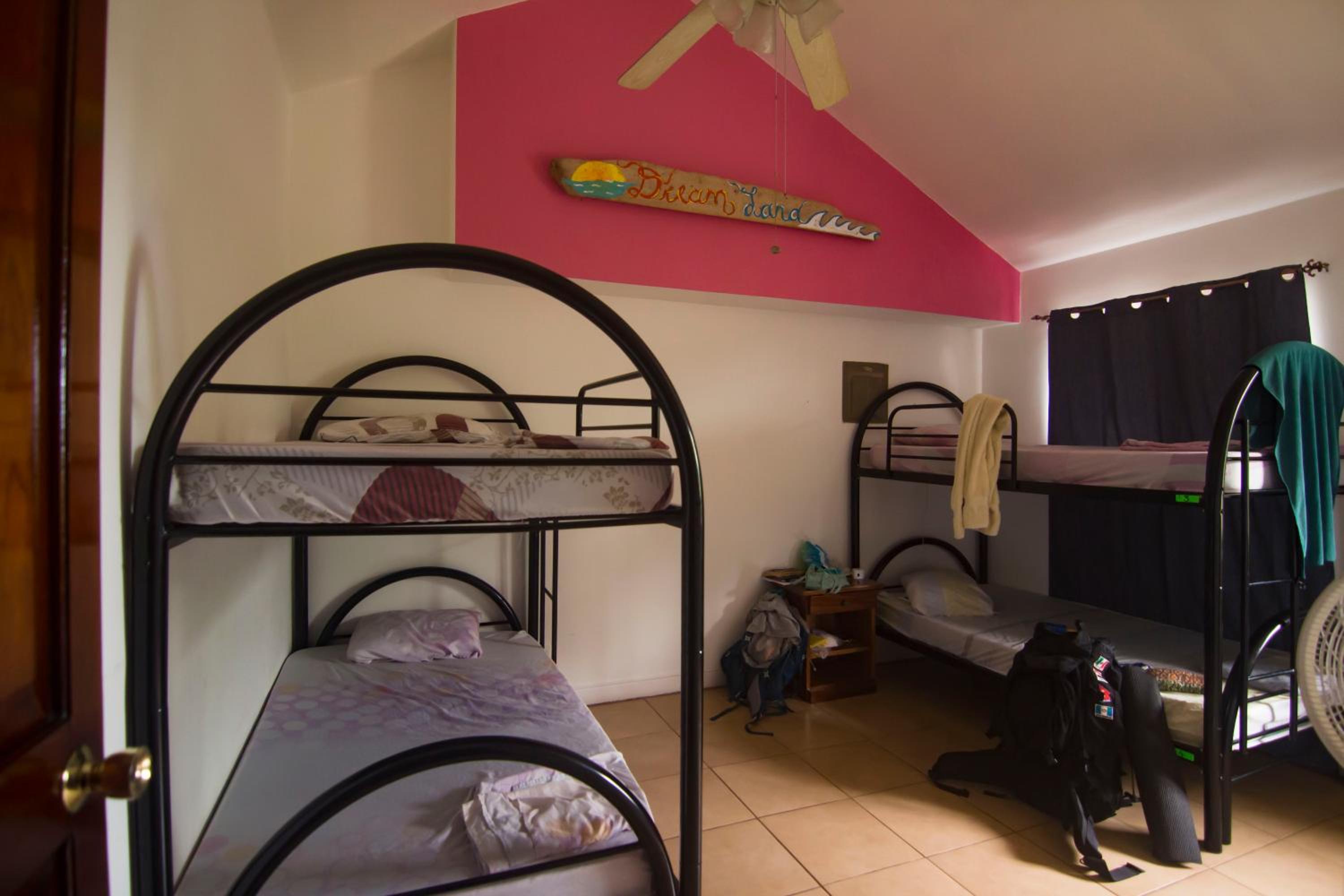 Bed in 4-Bed Mixed Dormitory Room photo 1