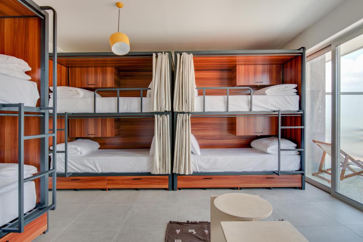 Bed in 4-Bed Female Dormitory Room photo 2