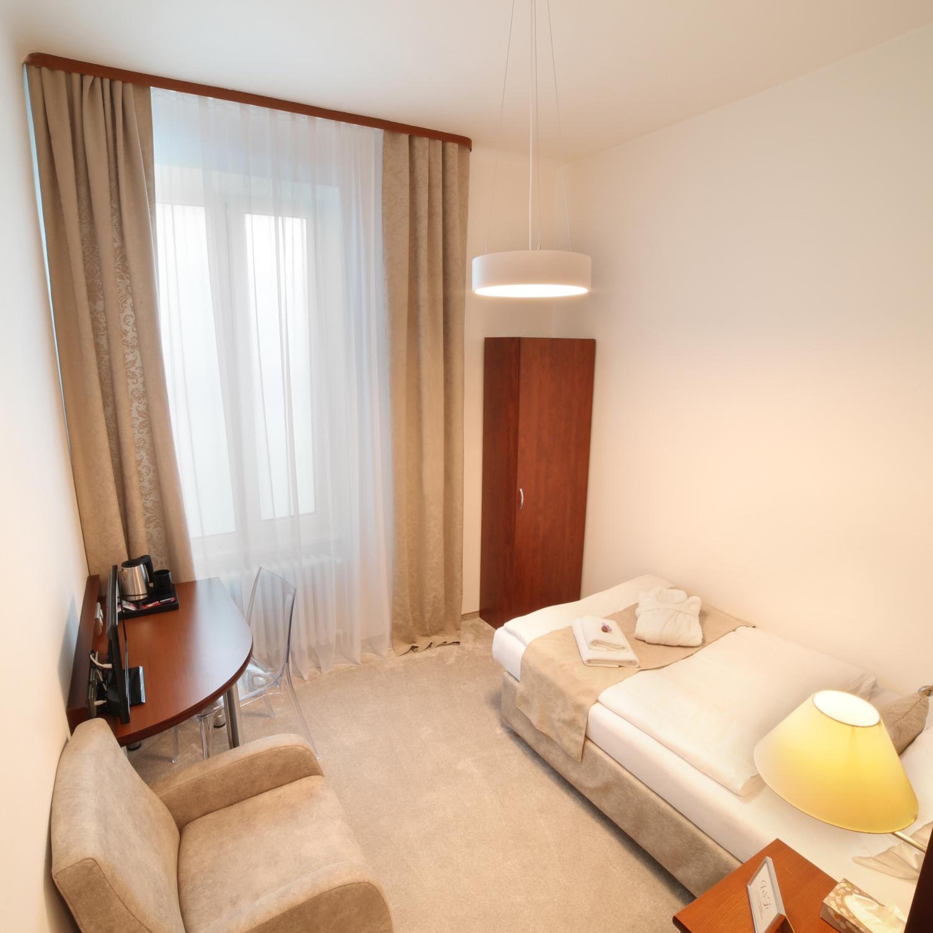 Single Room photo 1