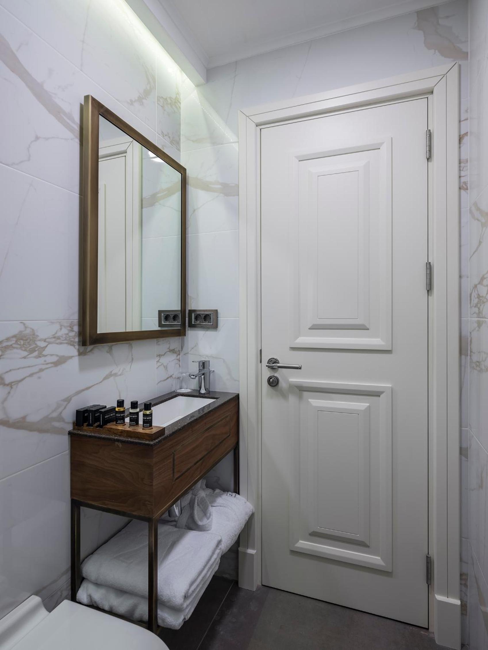 Superior Twin Room photo 2